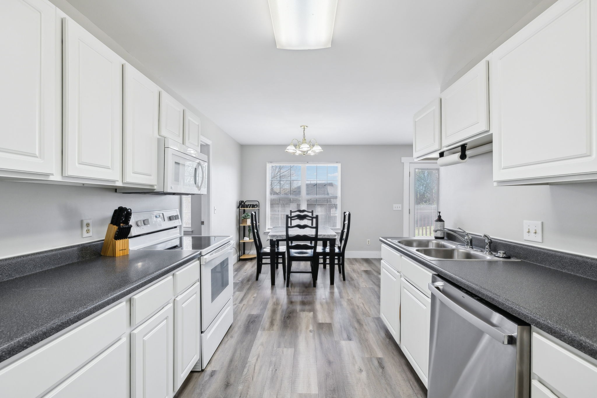 112 Sunset Cir