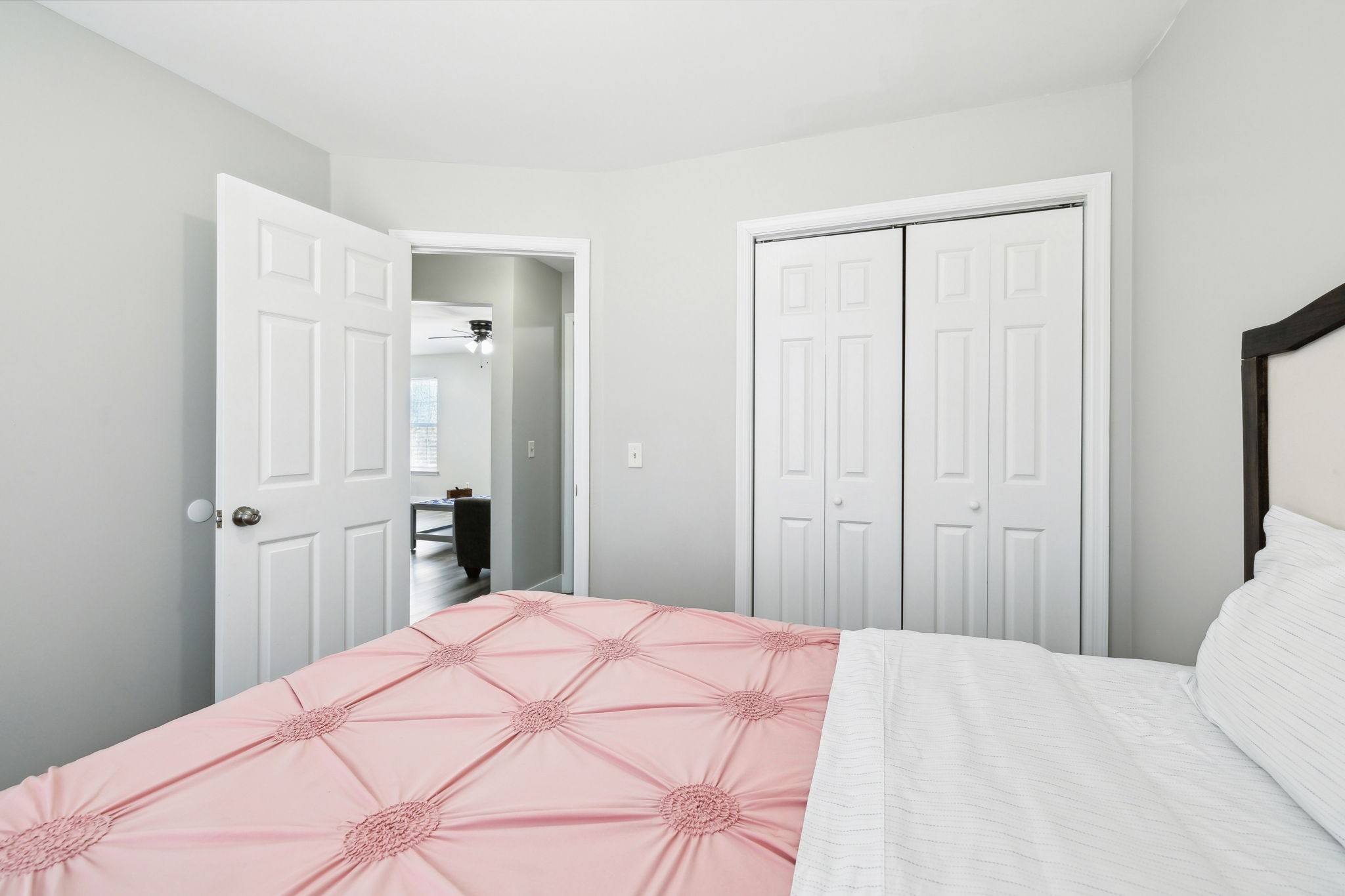 112 Sunset Cir