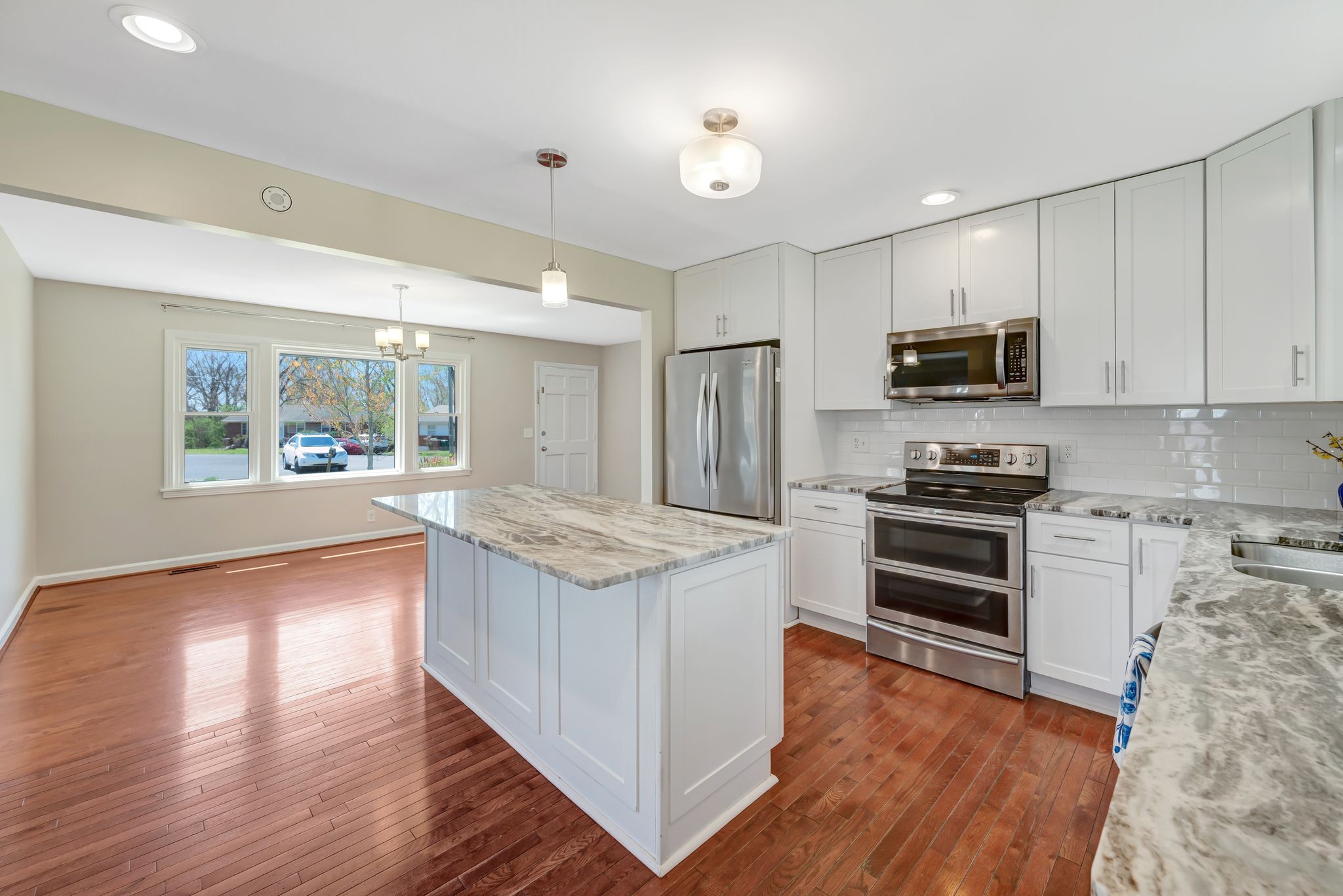 103 Graeme Dr