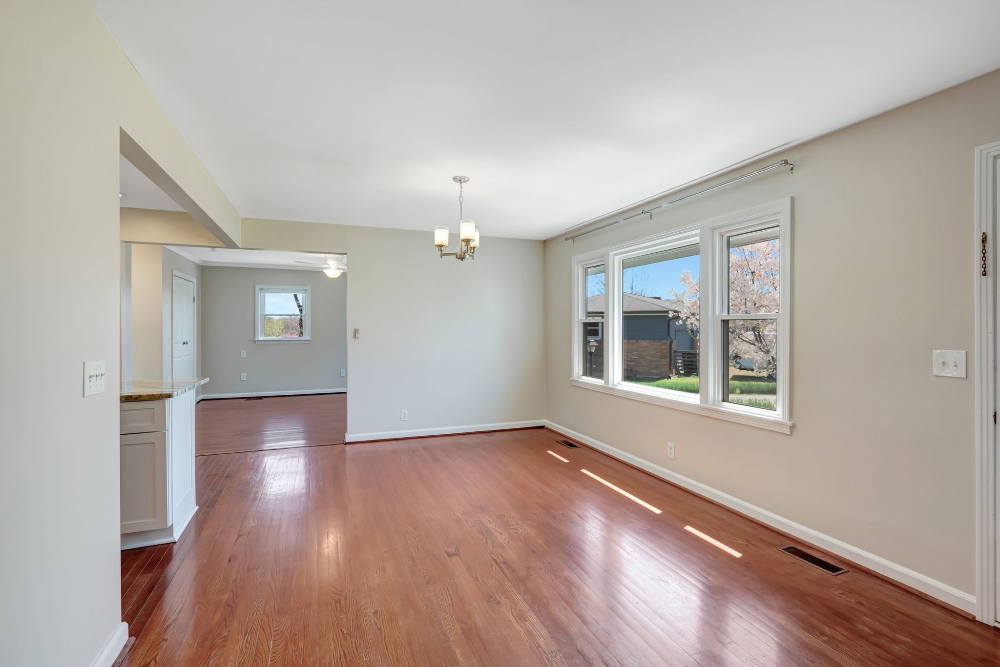 103 Graeme Dr
