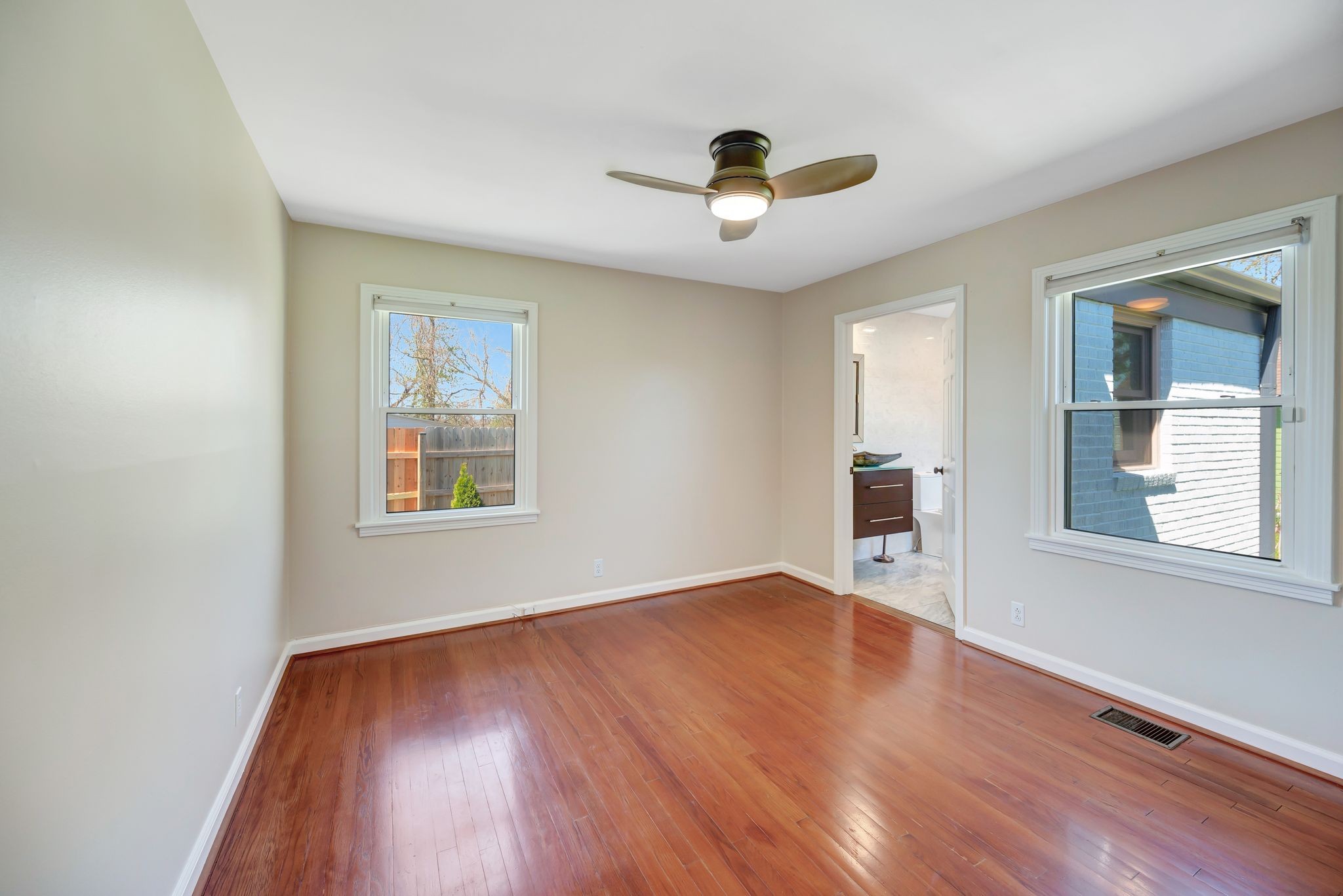 103 Graeme Dr