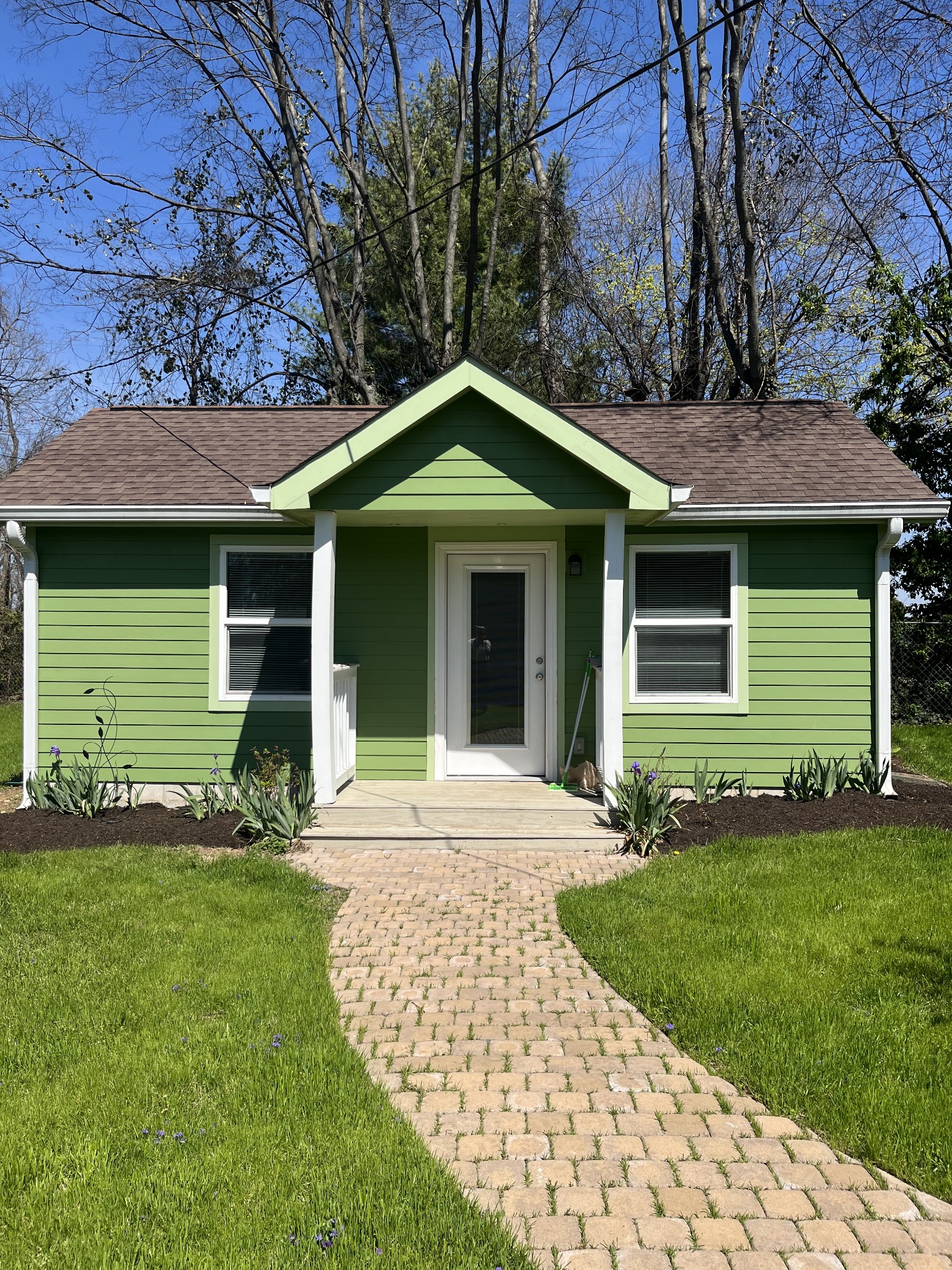 103 Graeme Dr
