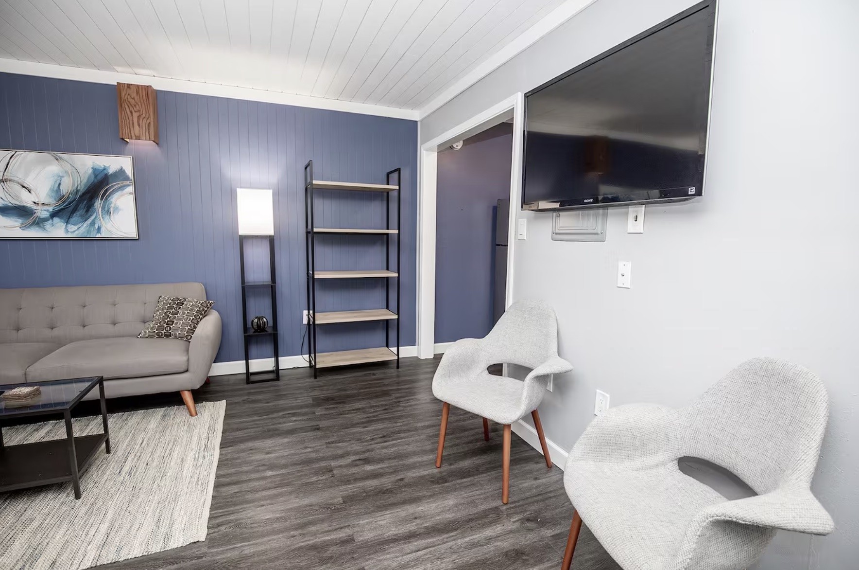 803 Hillview Hts Unit: 104