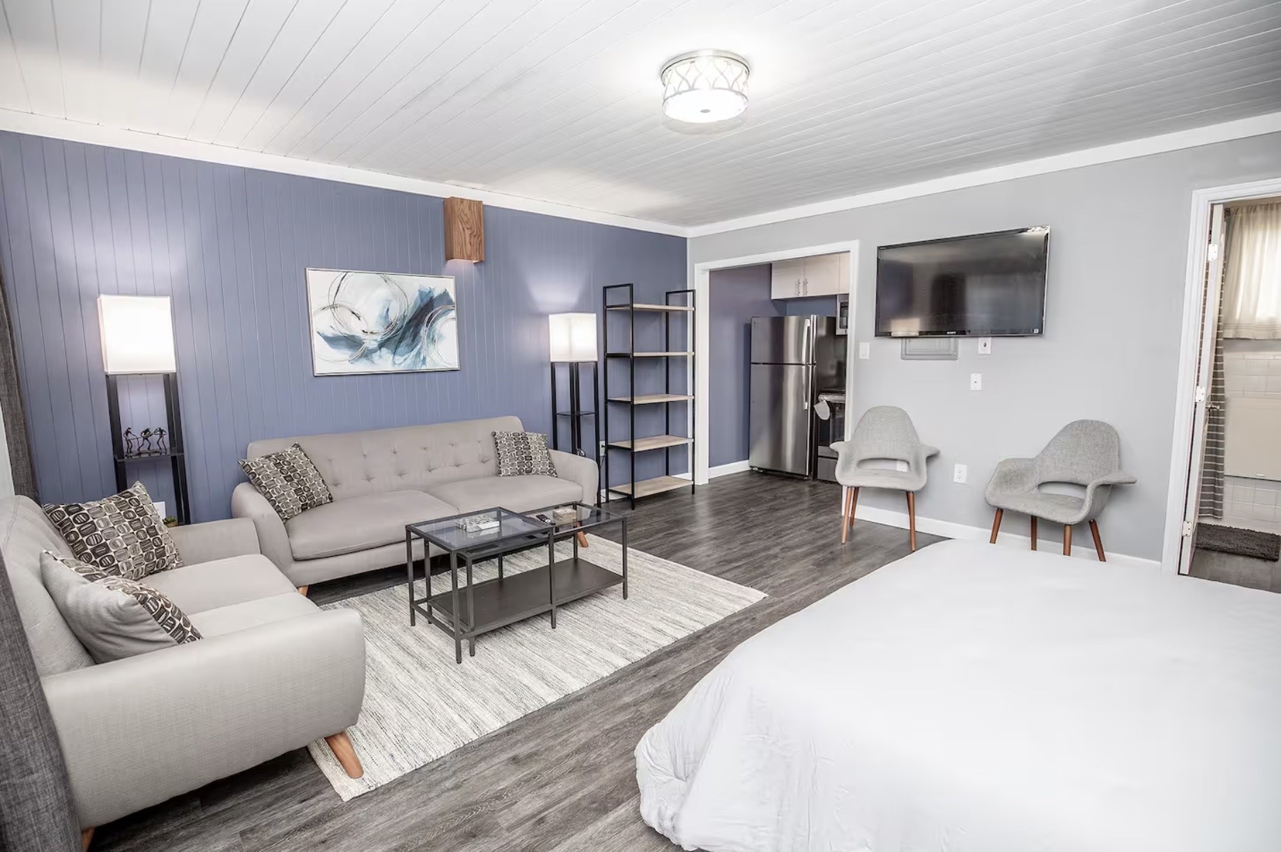 803 Hillview Hts Unit: 104