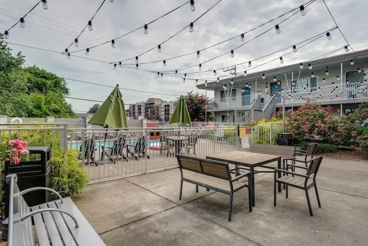 803 Hillview Hts Unit: 104