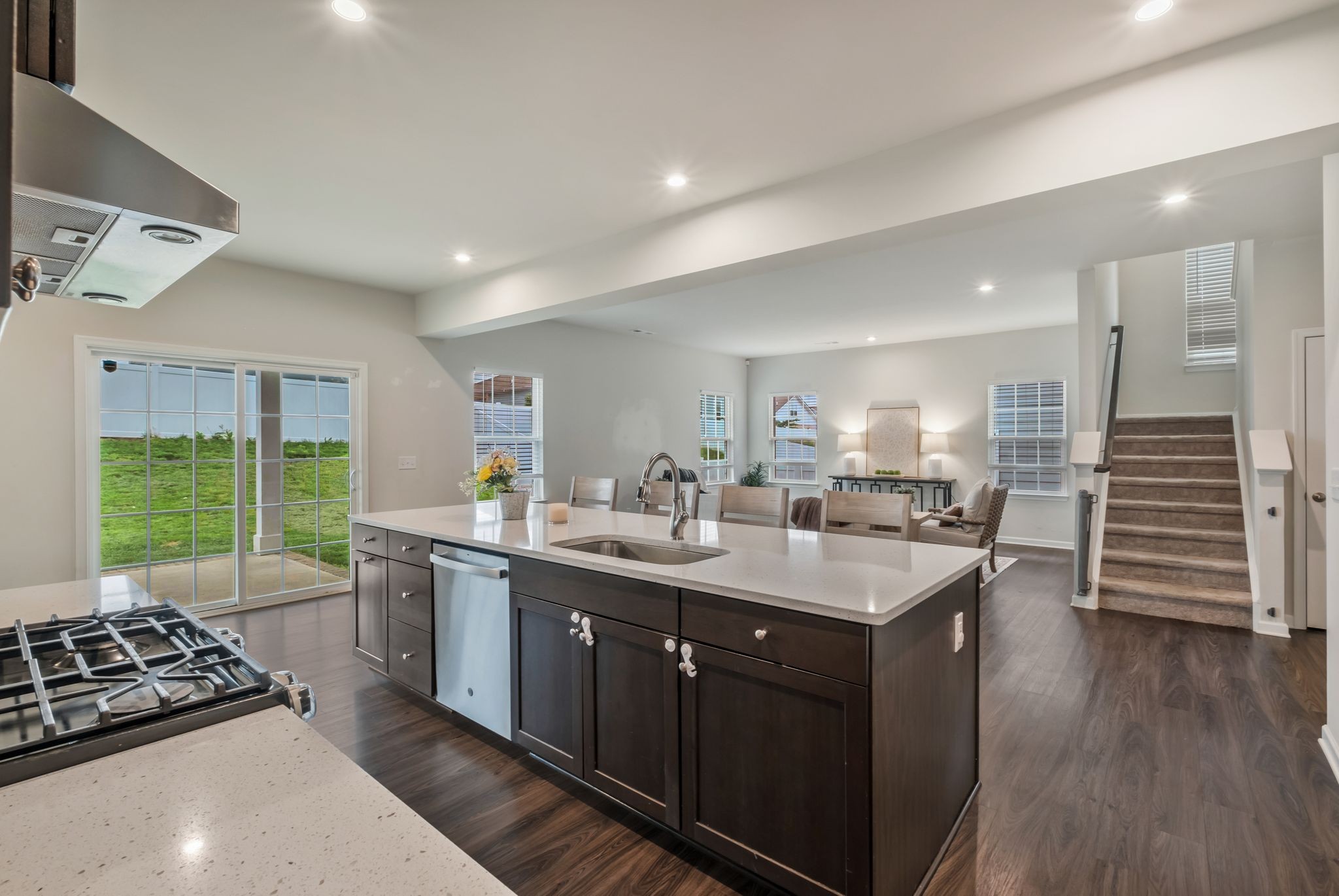 829 Dean Dr
