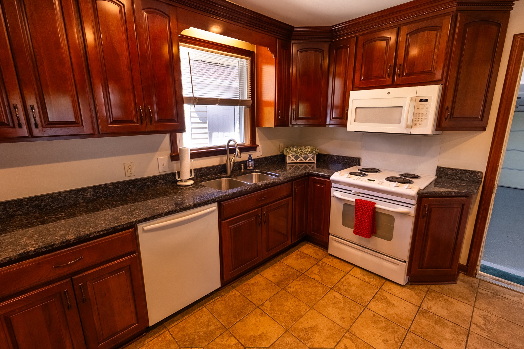 251 Sailboat Dr