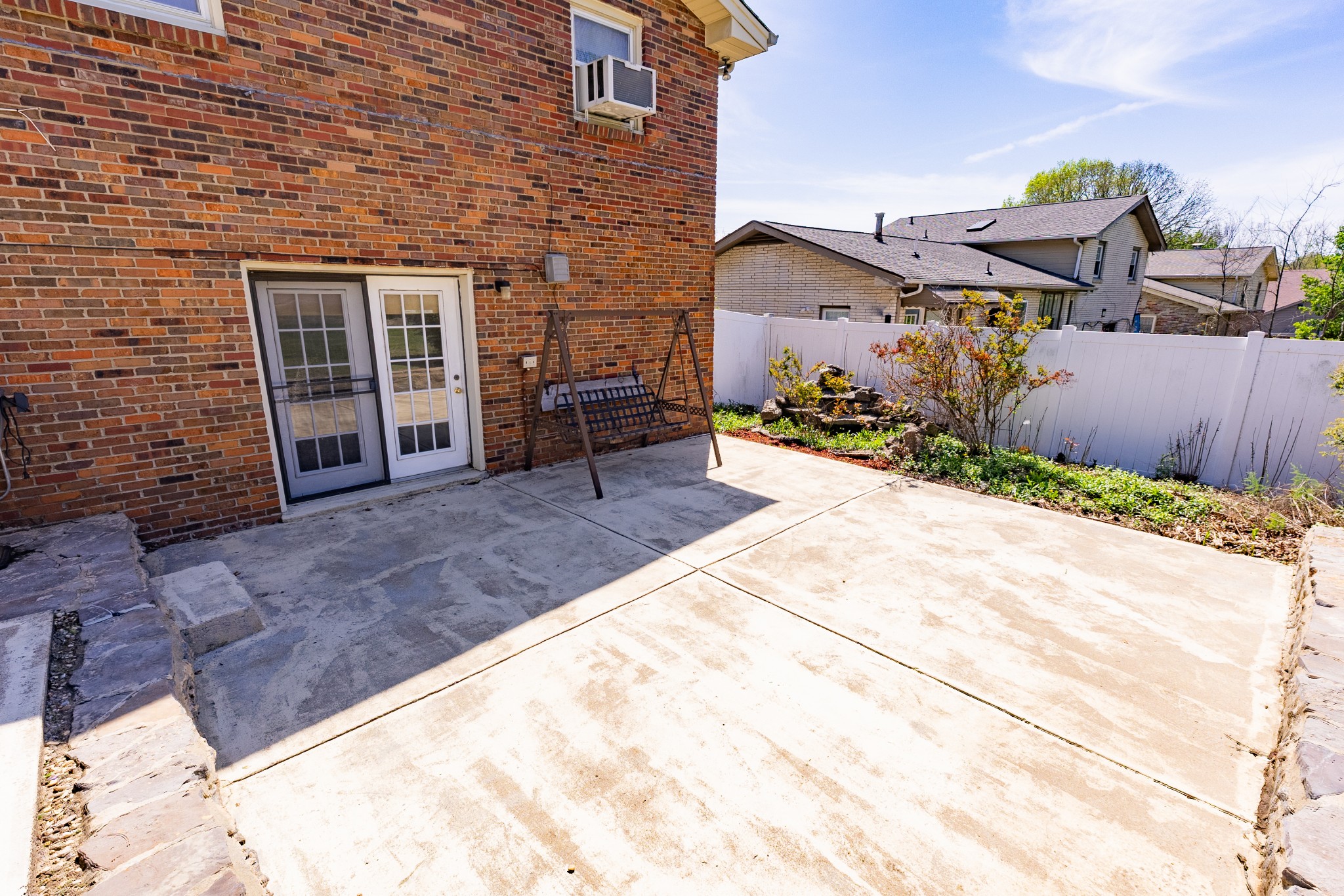 251 Sailboat Dr