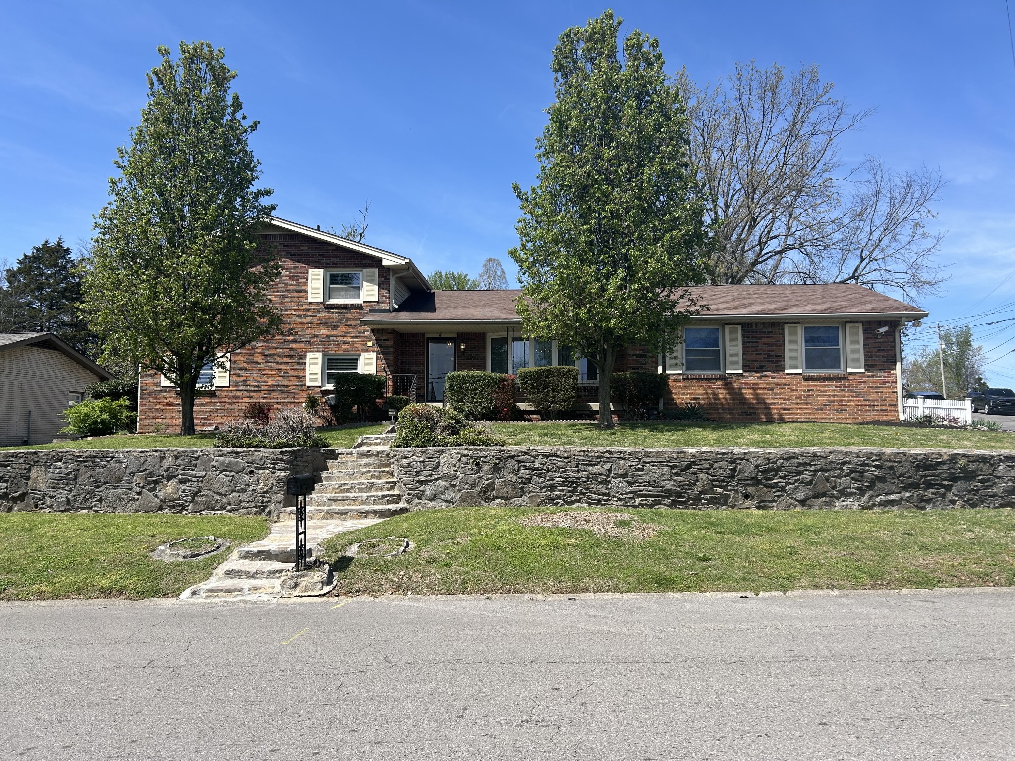 251 Sailboat Dr