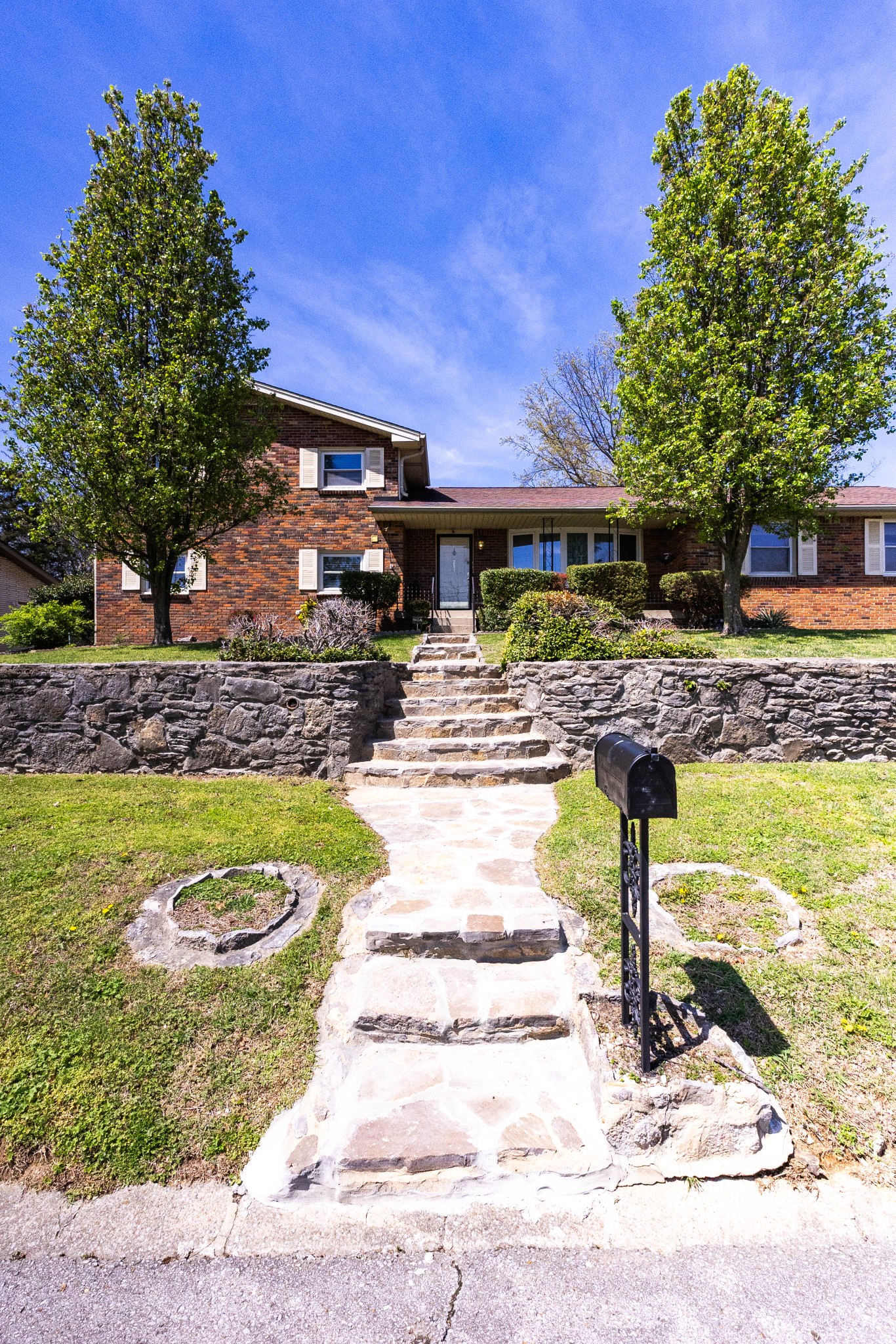 251 Sailboat Dr