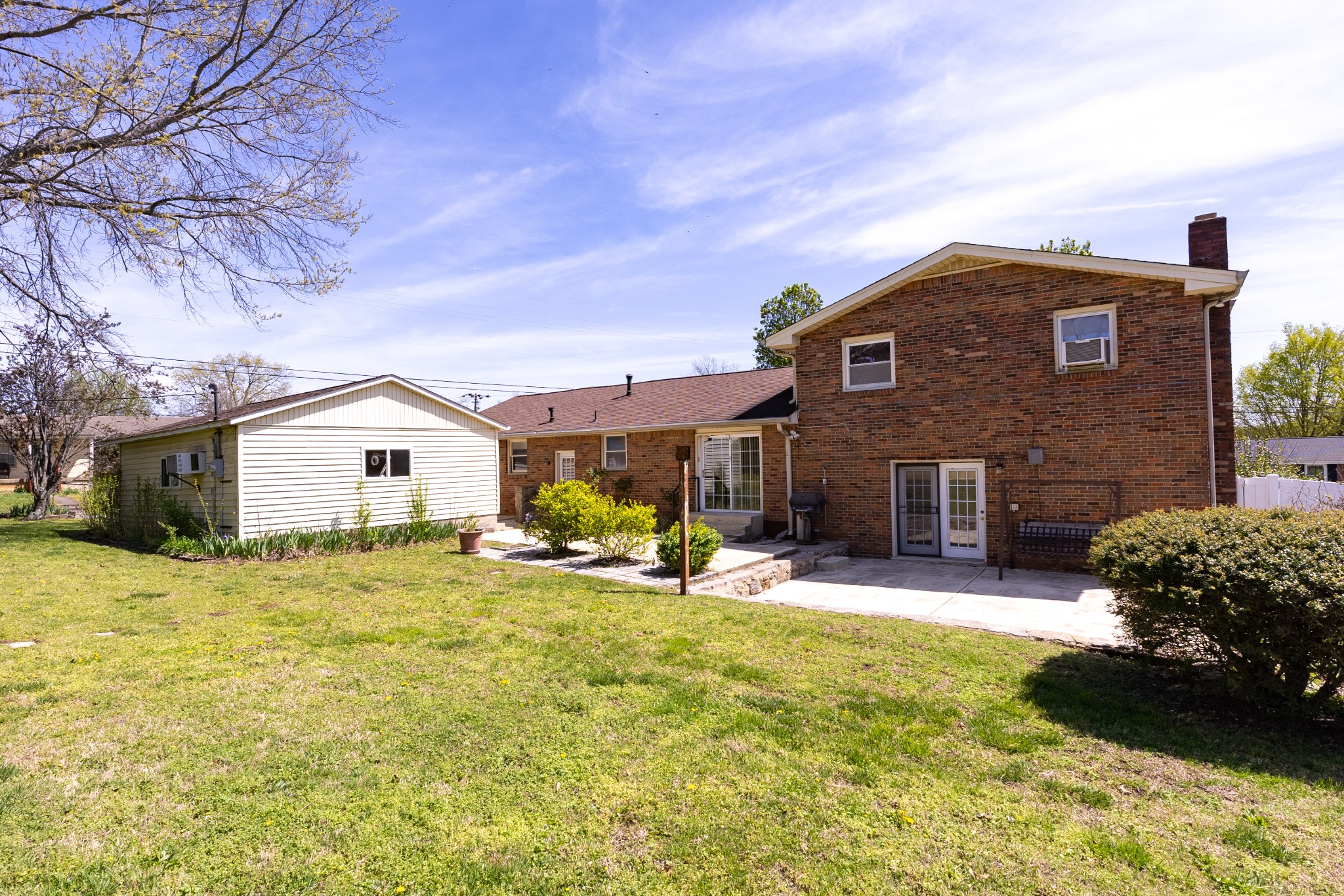 251 Sailboat Dr