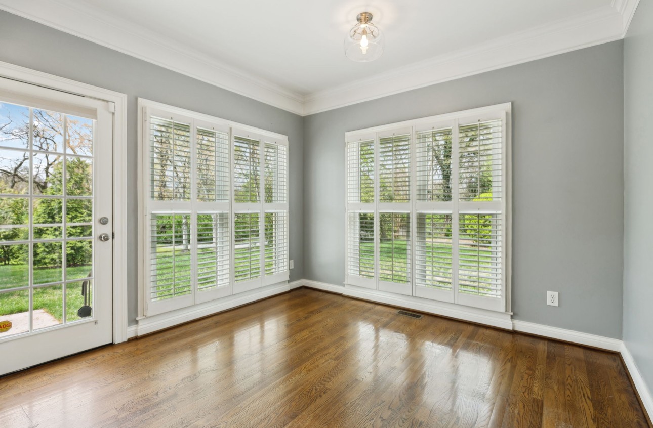 216 Hidden Ct