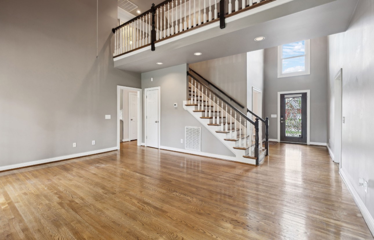 216 Hidden Ct