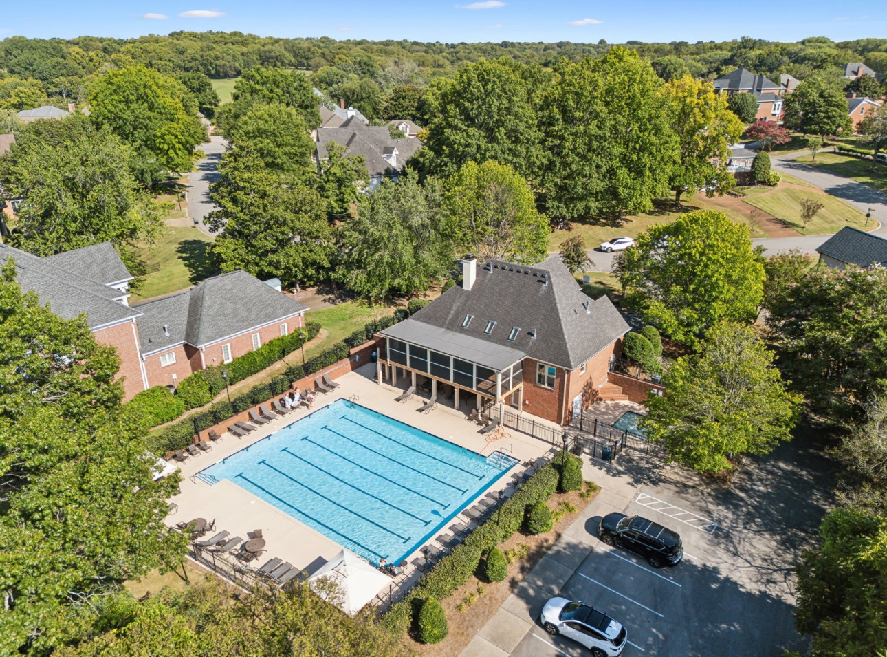 216 Hidden Ct