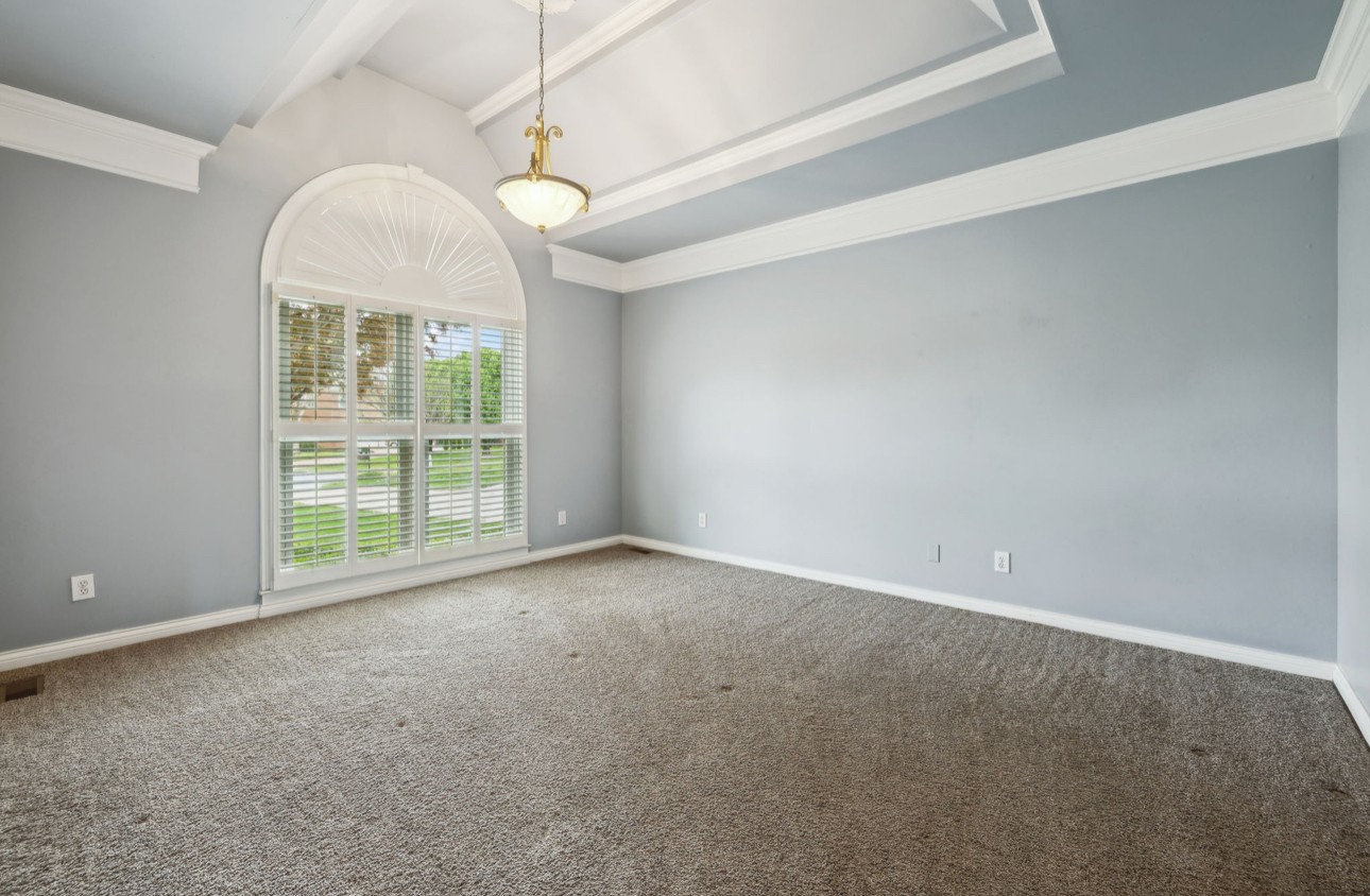 216 Hidden Ct