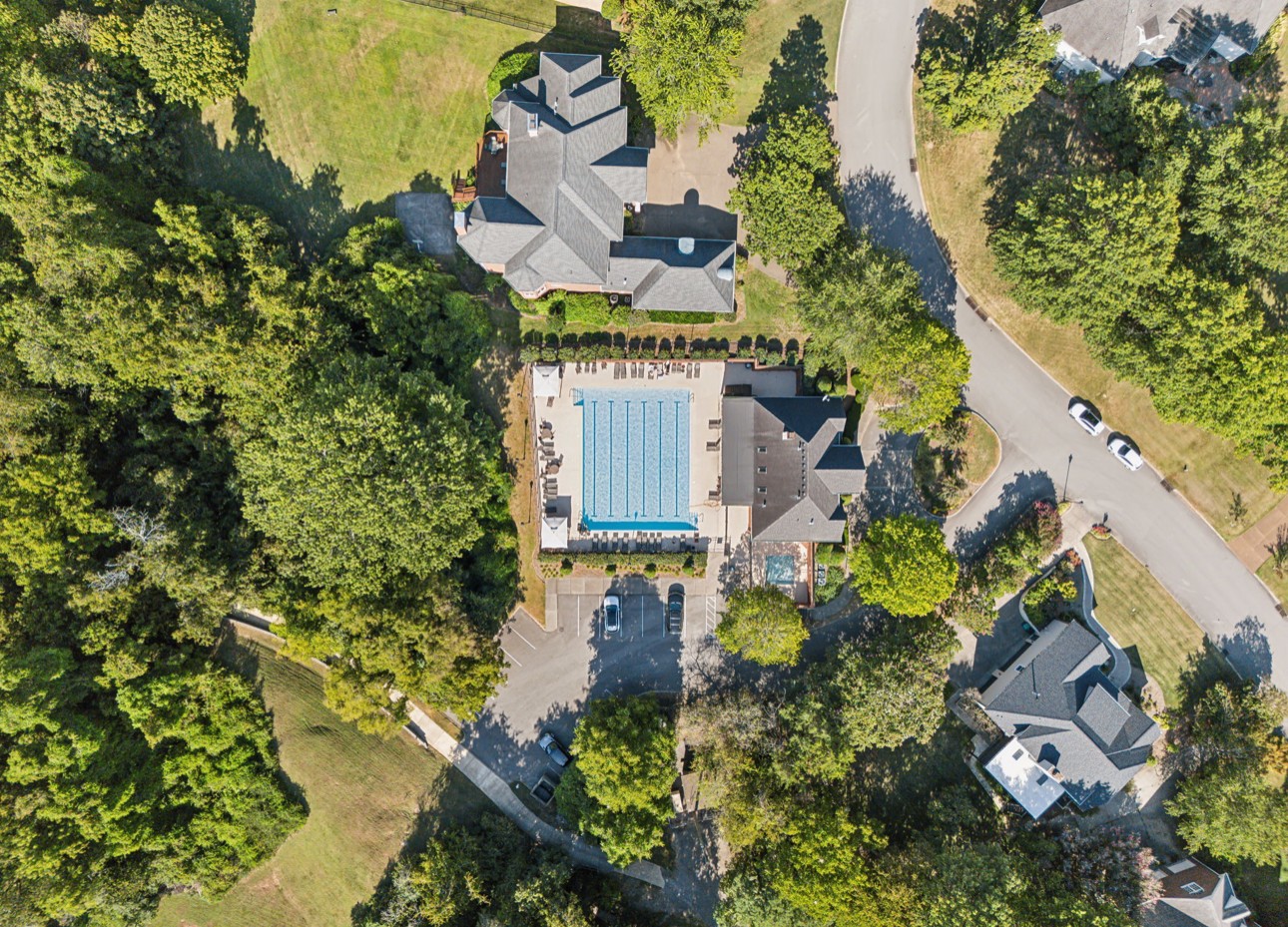 216 Hidden Ct