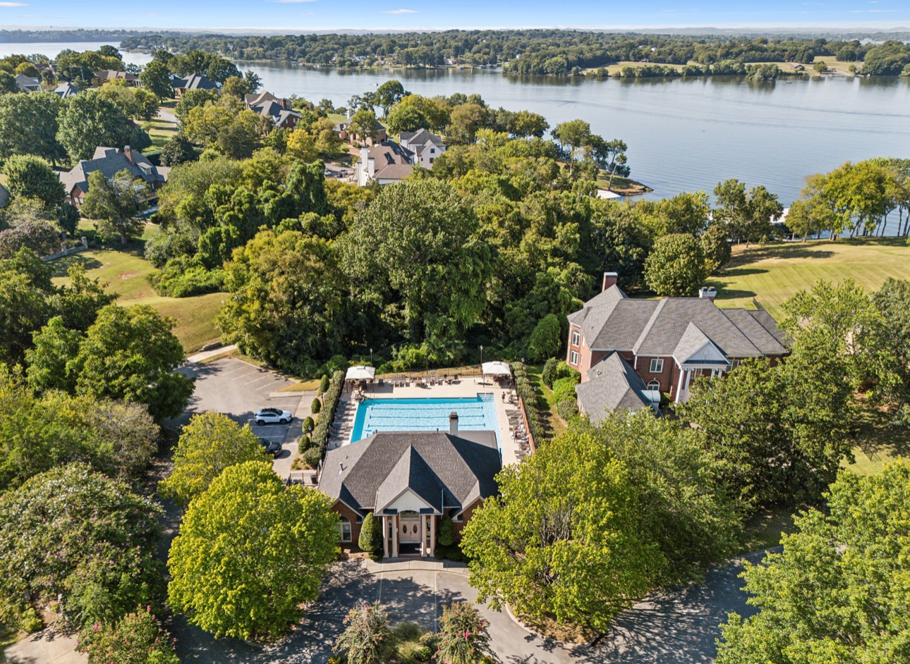 216 Hidden Ct