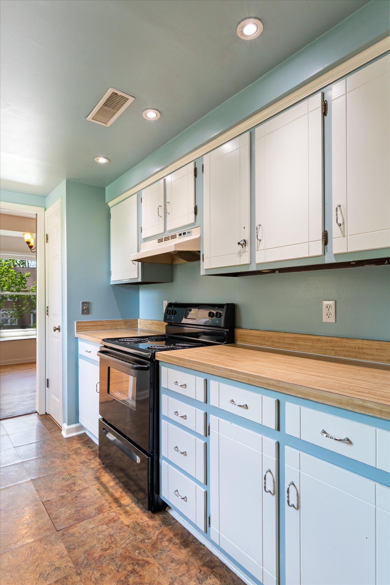 3248 Priest Woods Dr