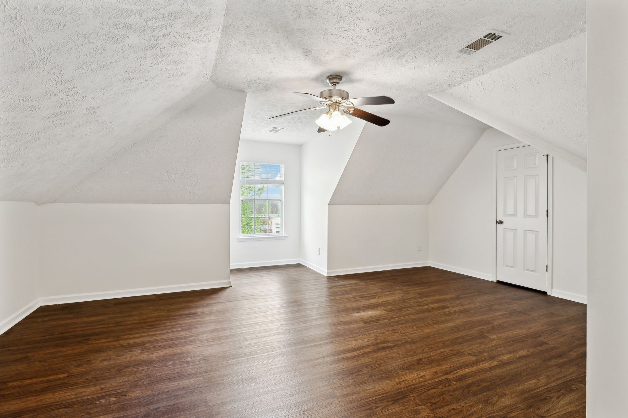 213 Nashua Ct