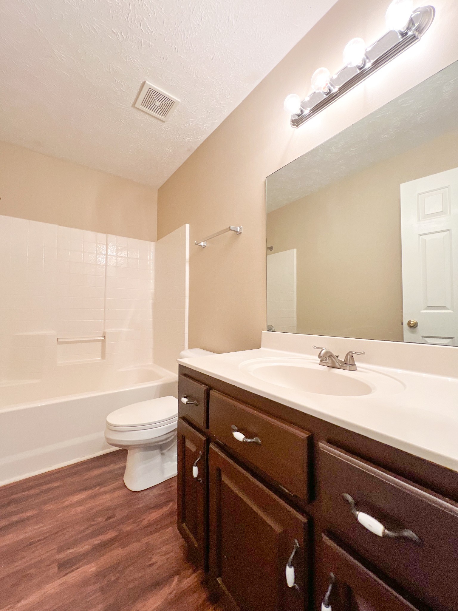 3447 Southridge Blvd