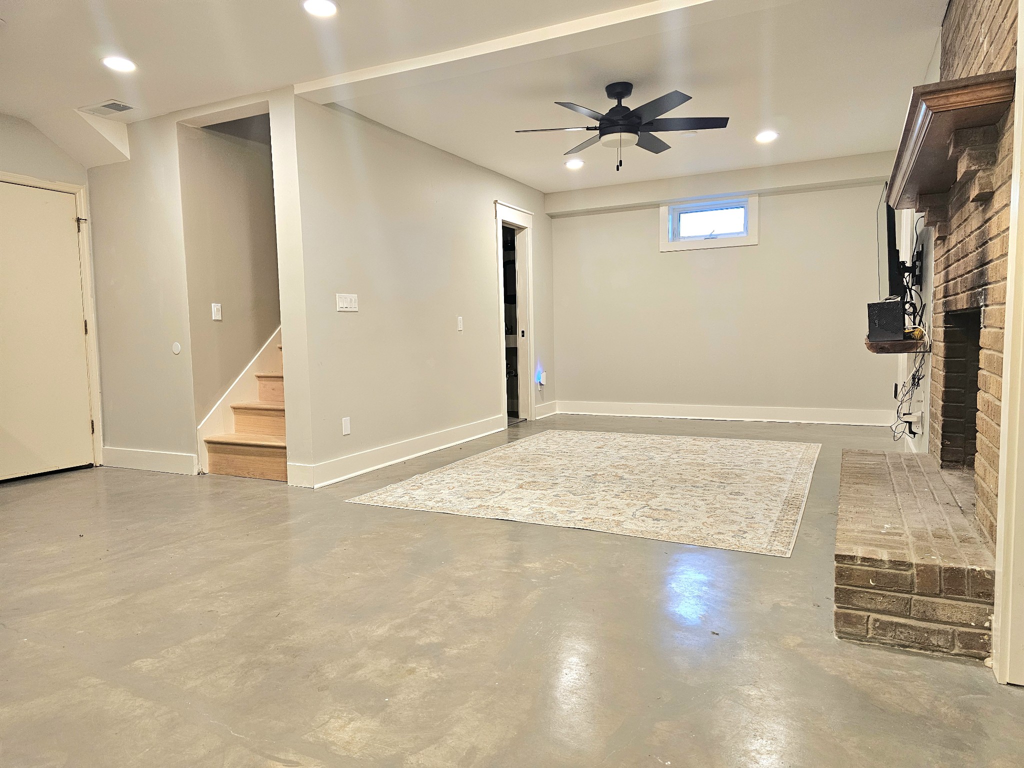 2604 Springdale Dr