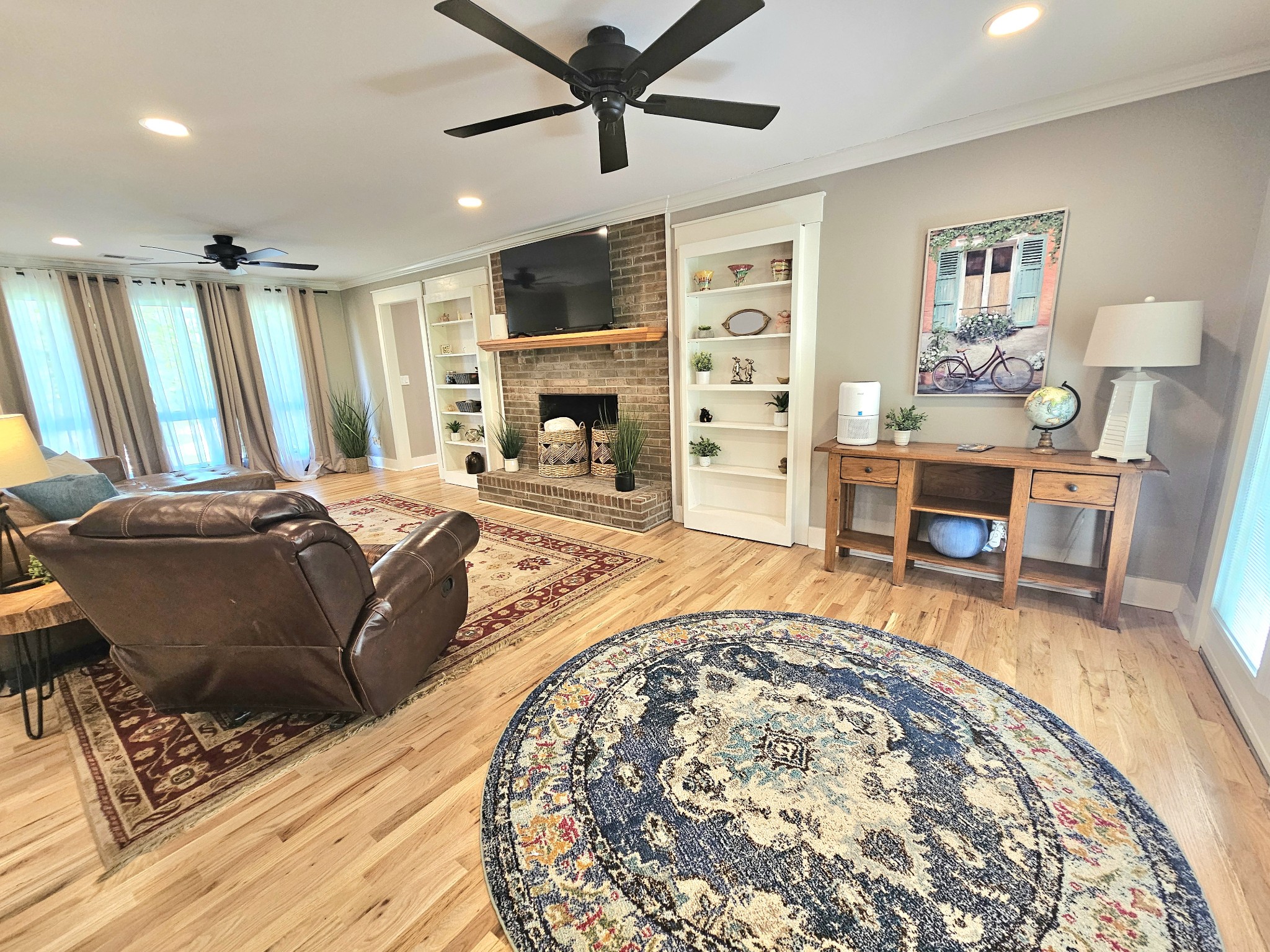 2604 Springdale Dr