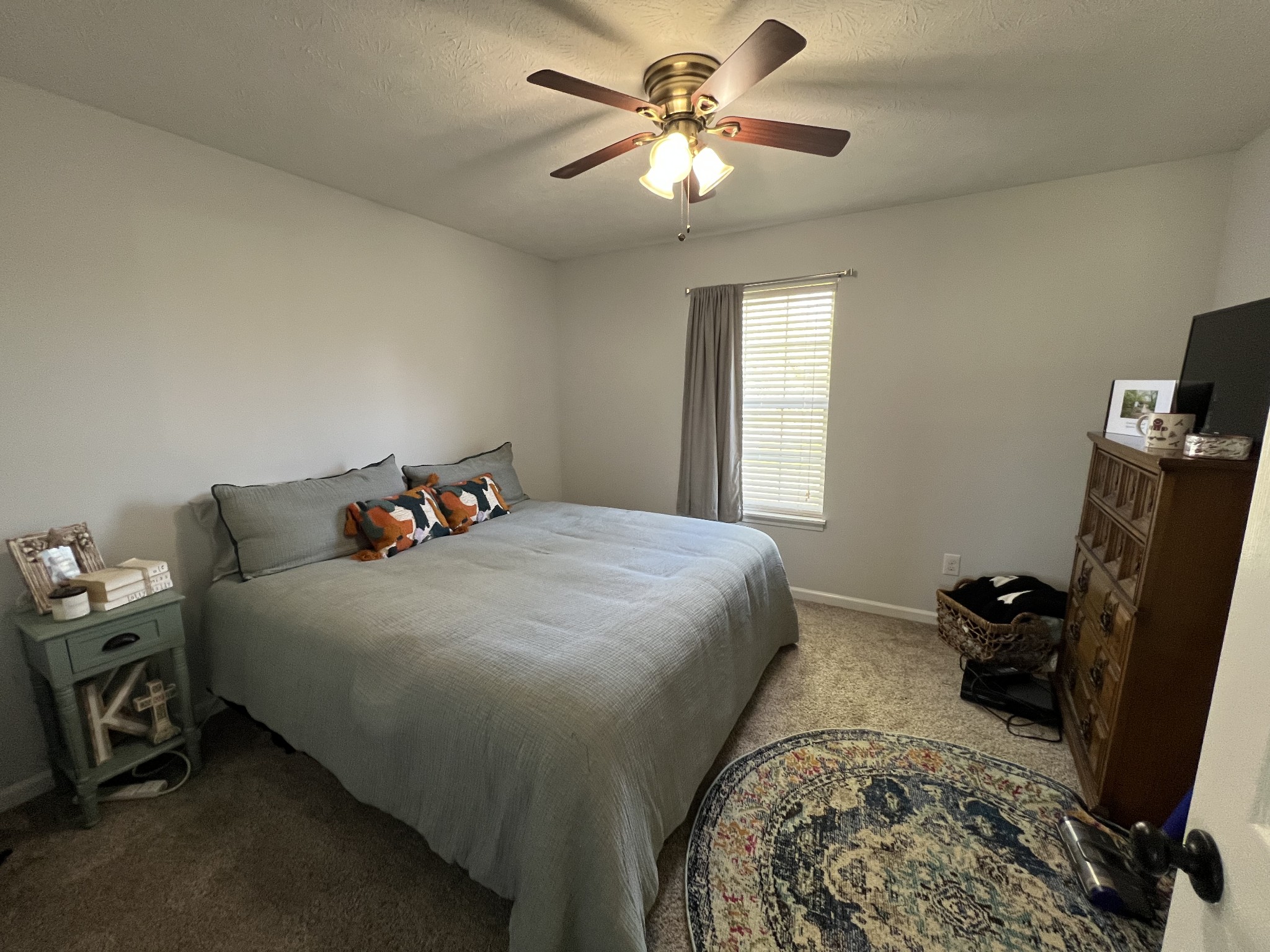 1835 Rogers Ln