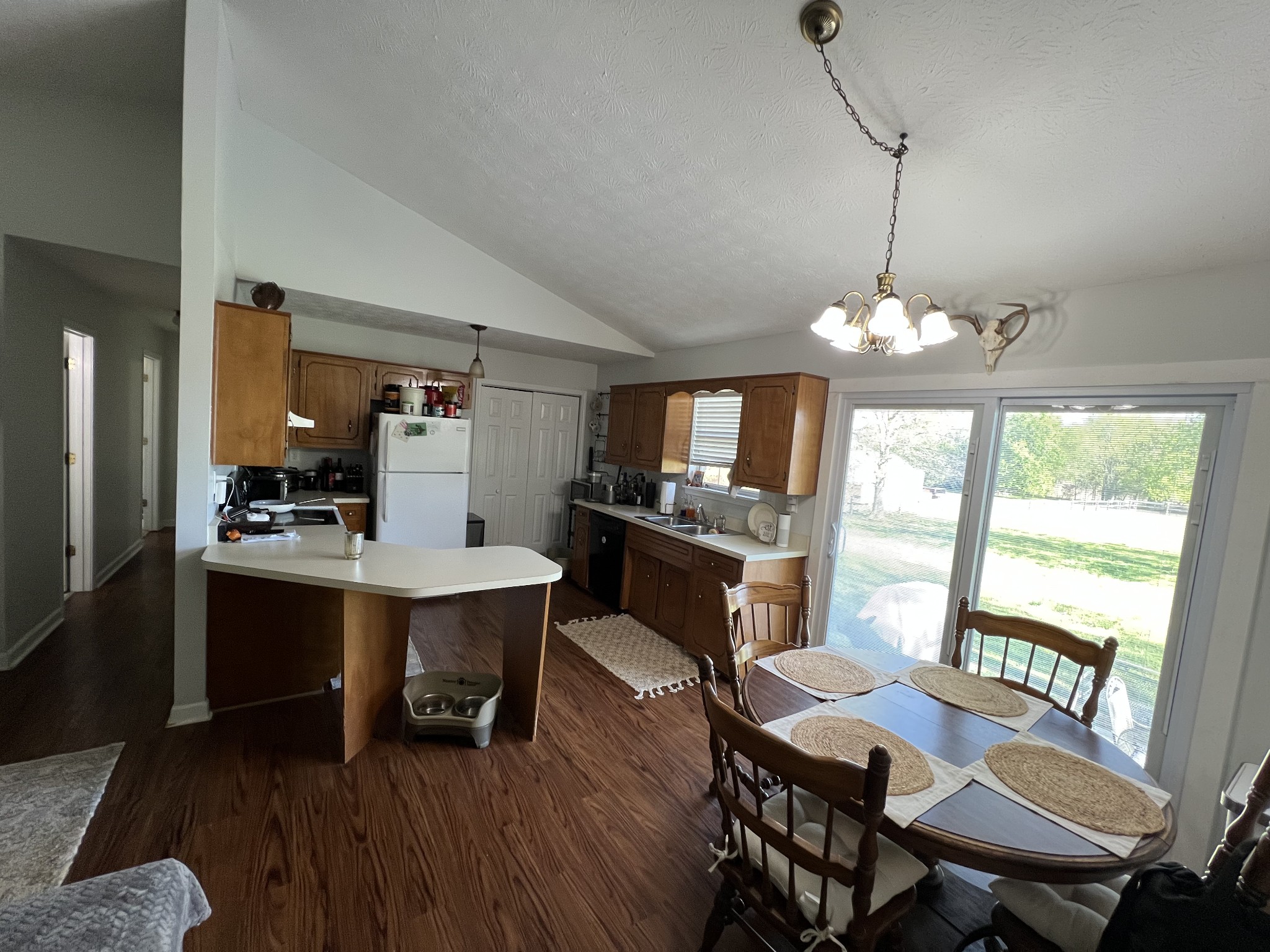 1835 Rogers Ln