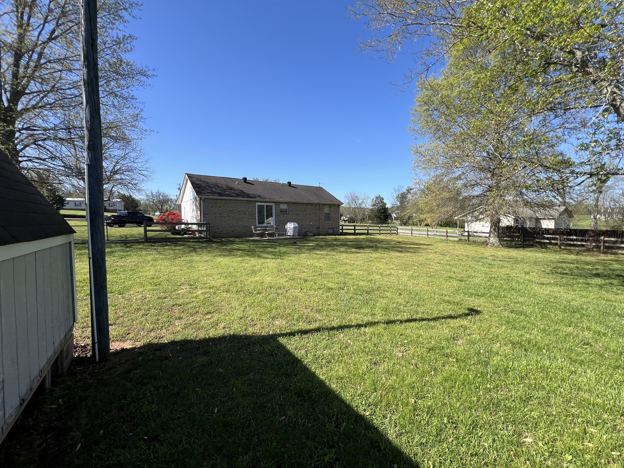 1835 Rogers Ln