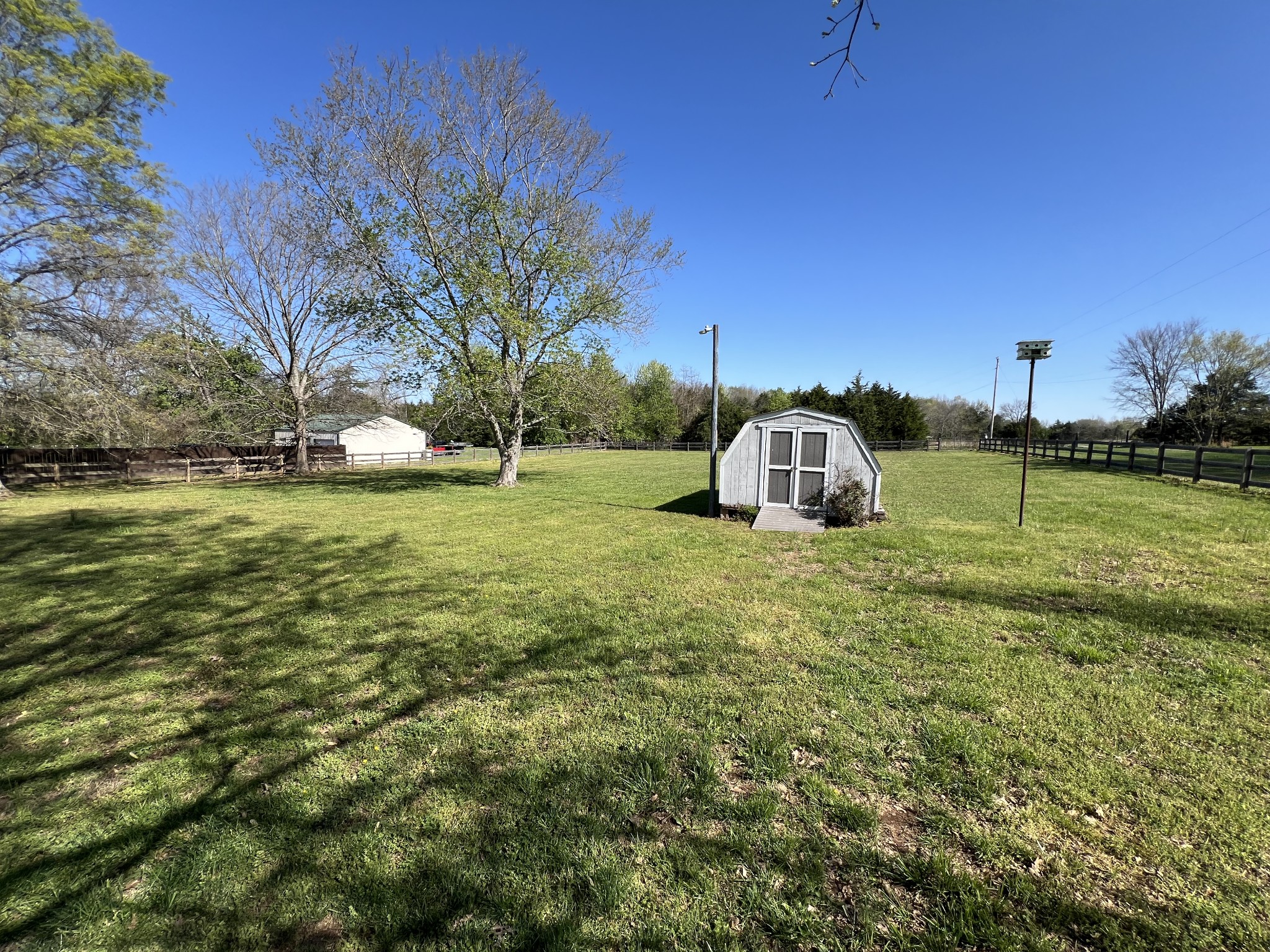 1835 Rogers Ln