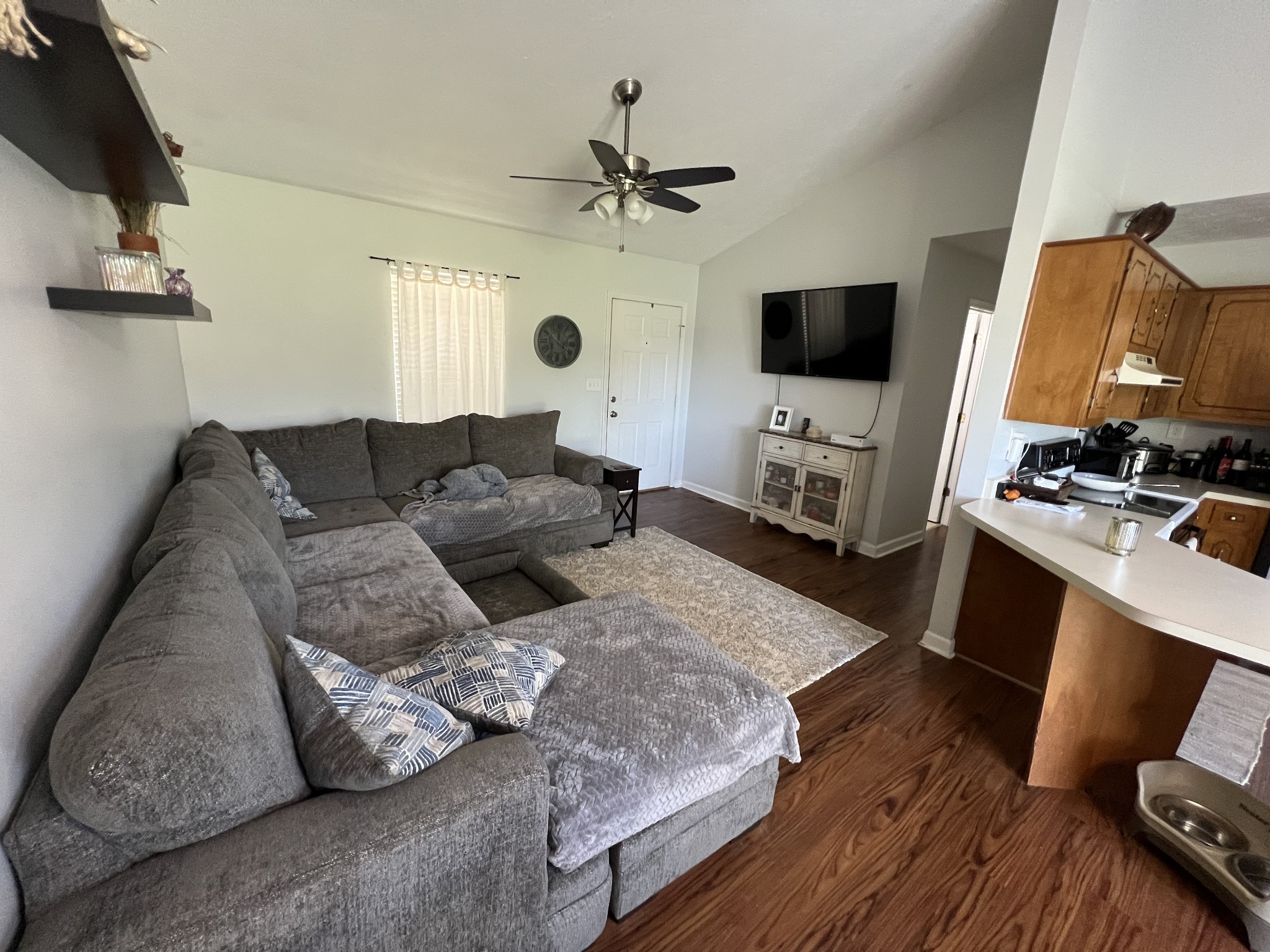 1835 Rogers Ln