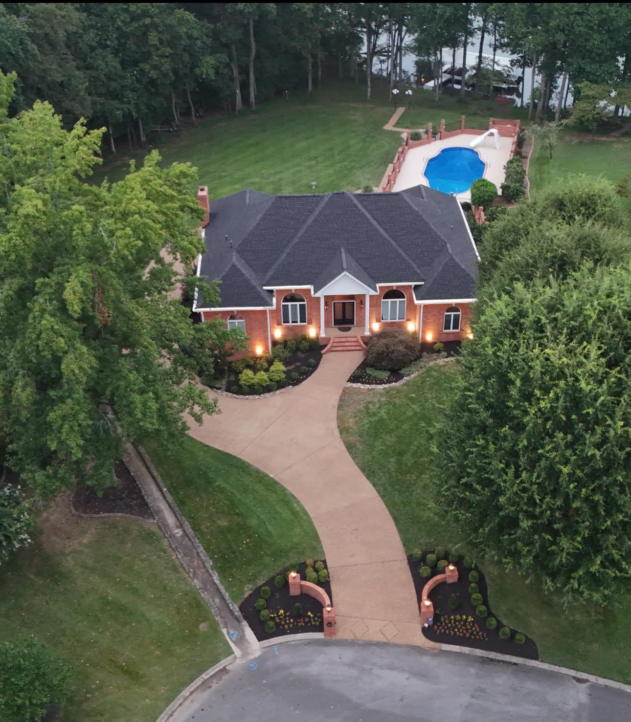 1018 Mystic Streams Dr