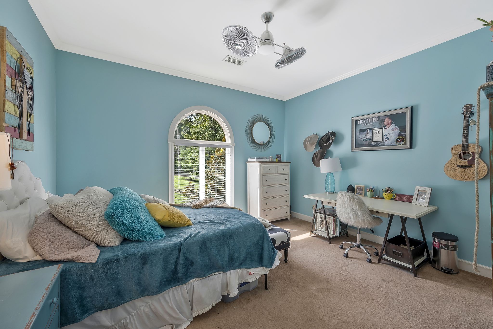 1018 Mystic Streams Dr