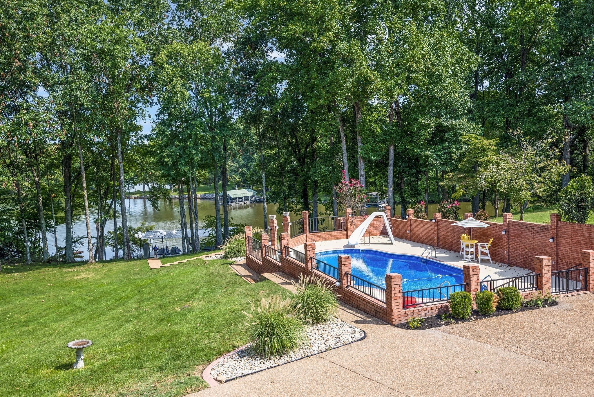 1018 Mystic Streams Dr