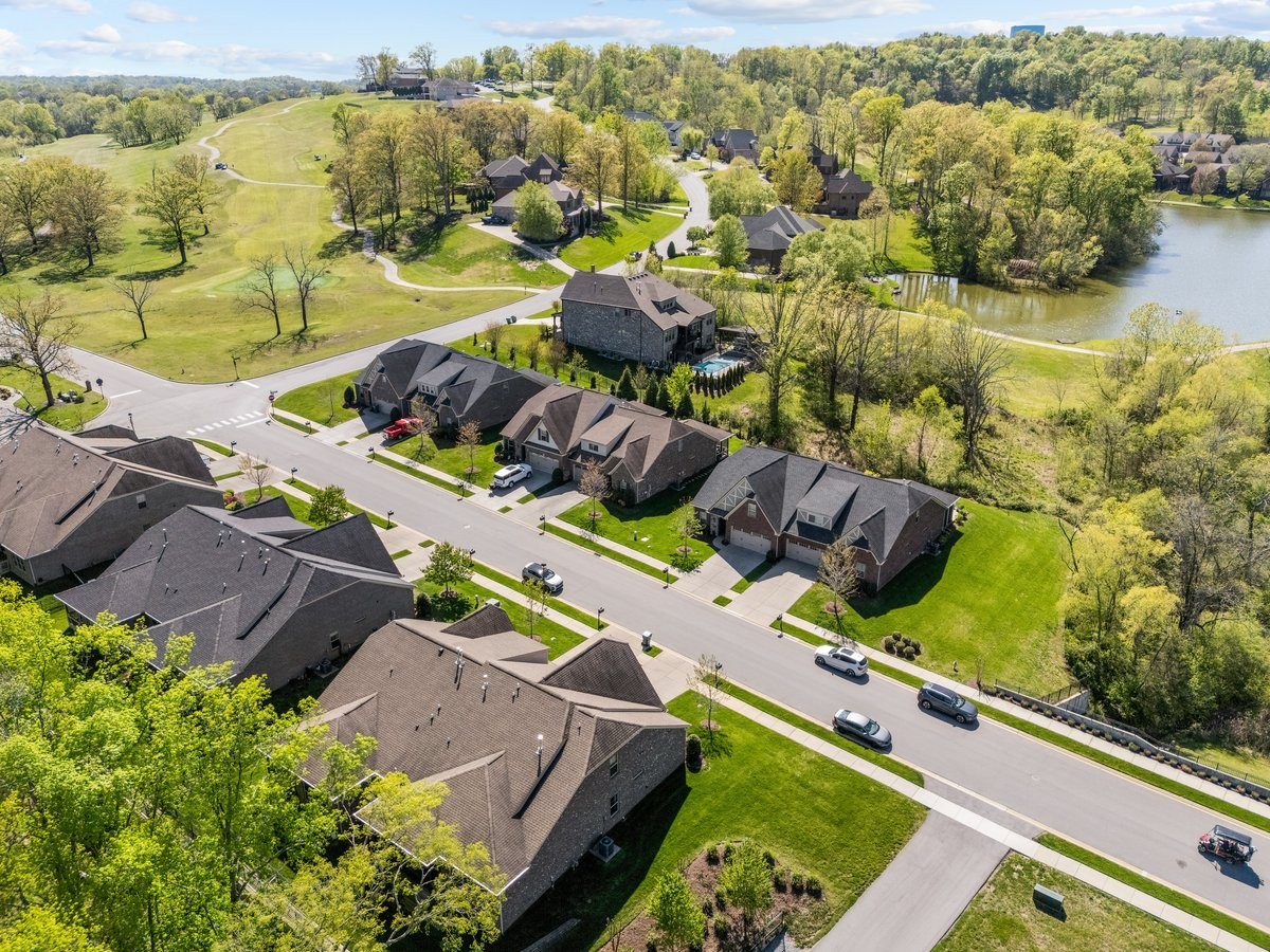 1007 Callaway Dr