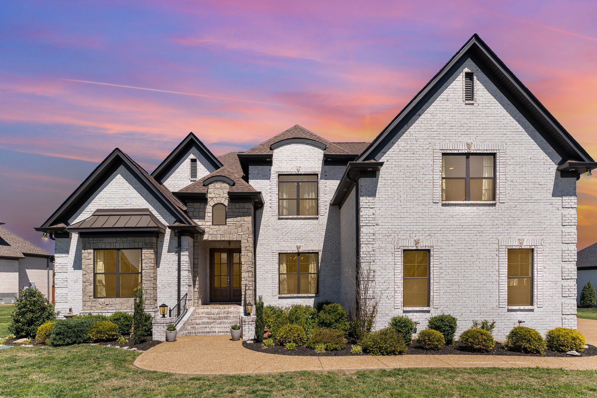843 Harrisburg Ln