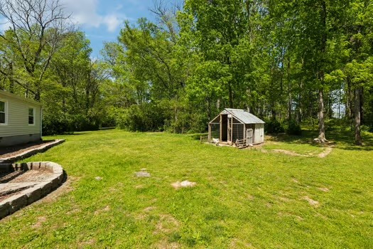 284 Pinhook Rd