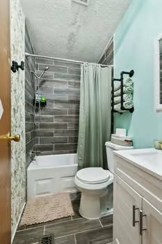 284 Pinhook Rd