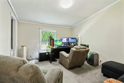 284 Pinhook Rd