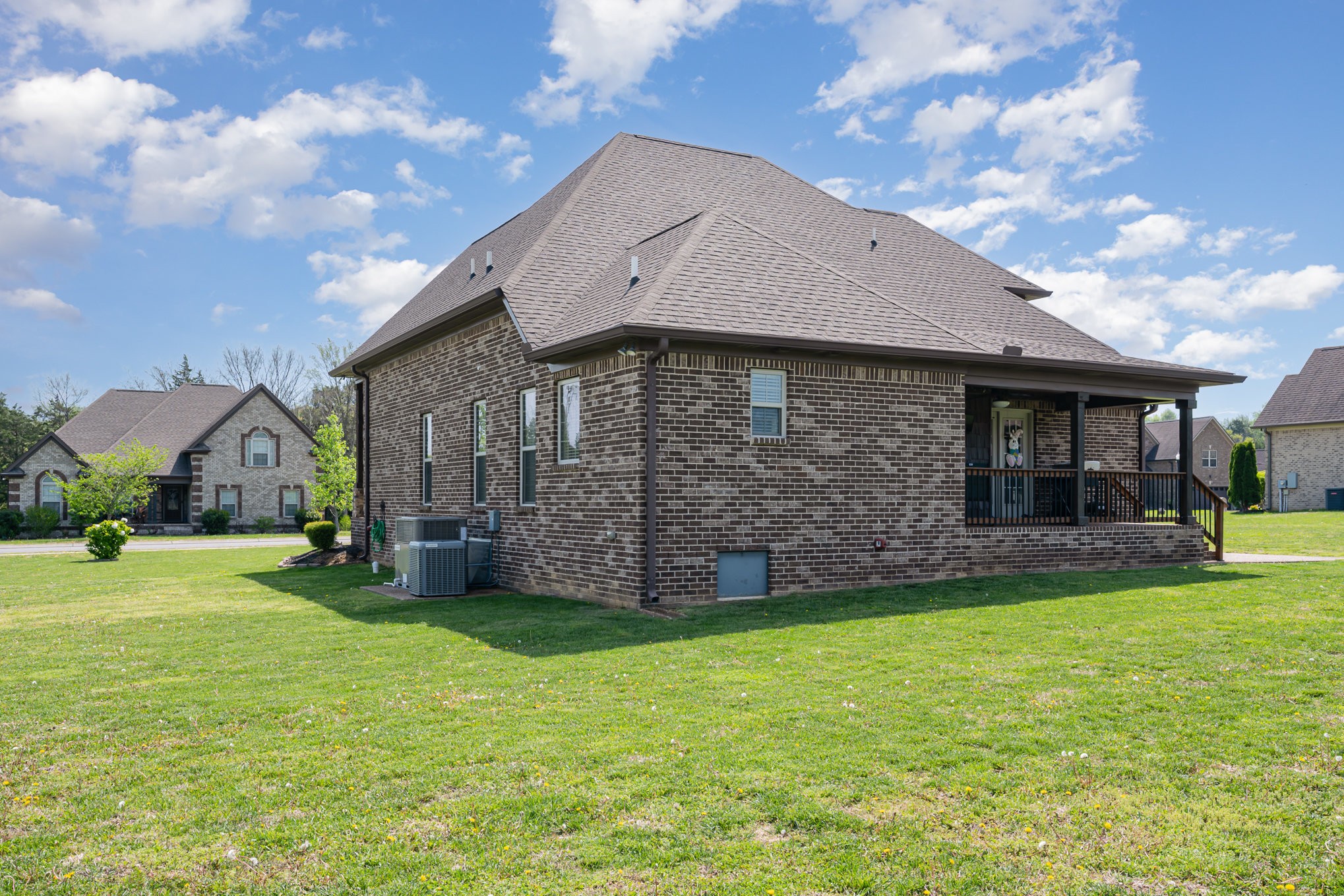 3188 Colchester Cir