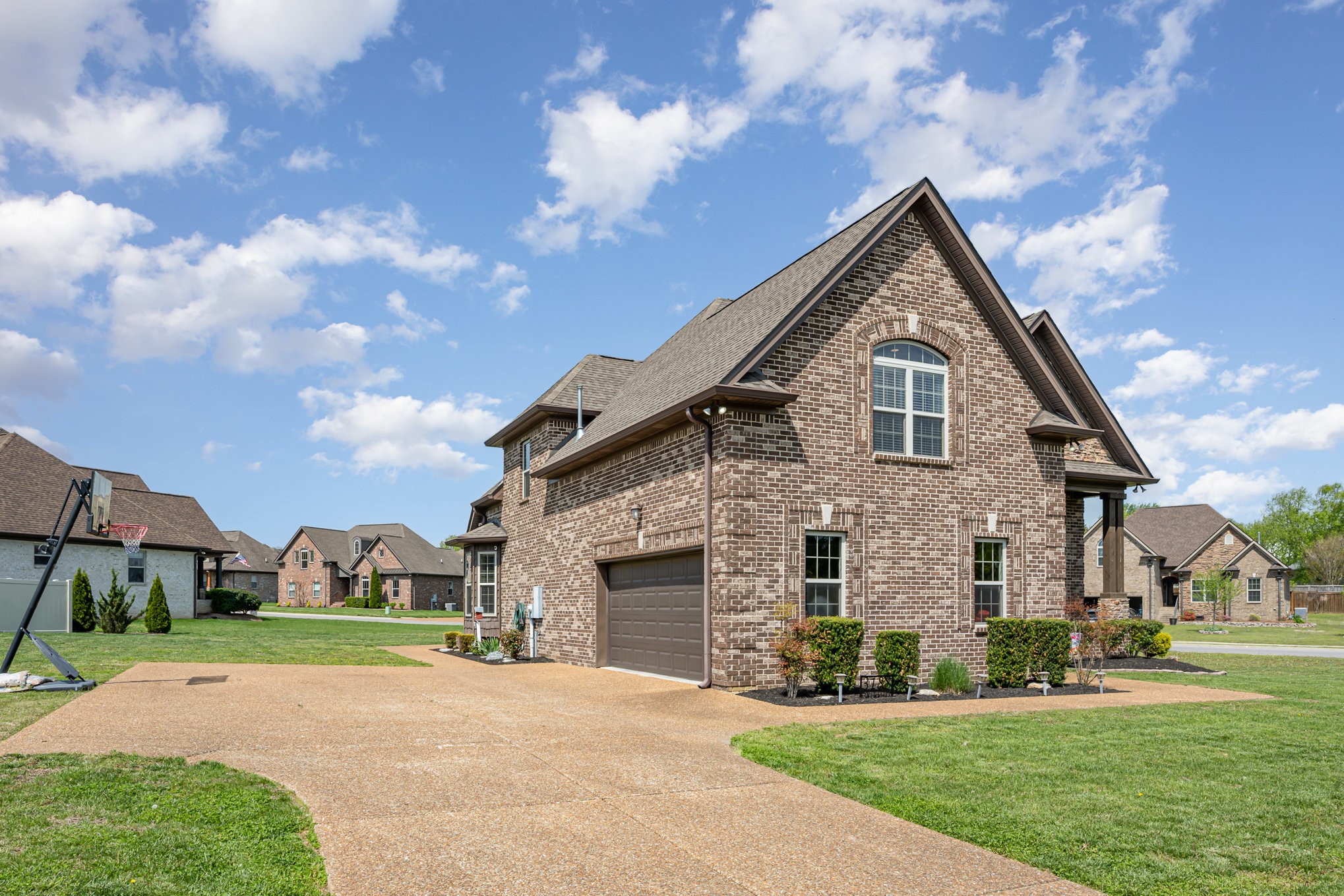 3188 Colchester Cir
