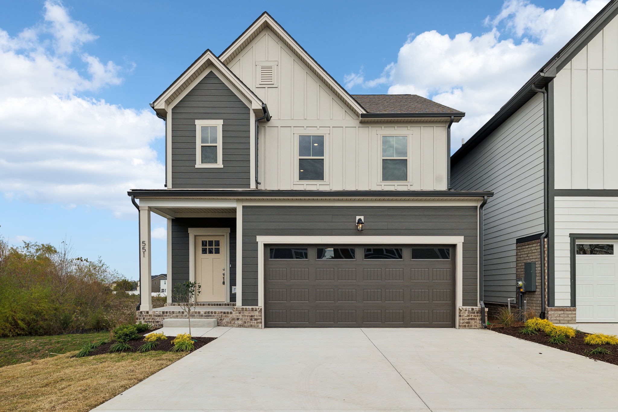 562 Twyla Dr