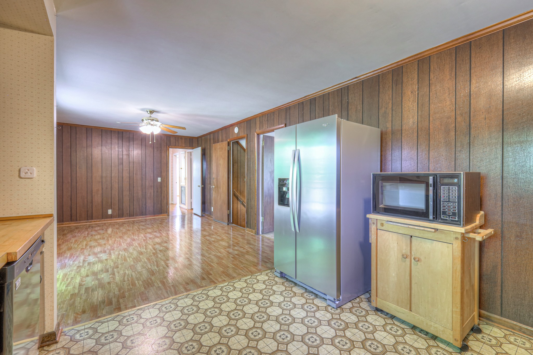 717 Albany Dr