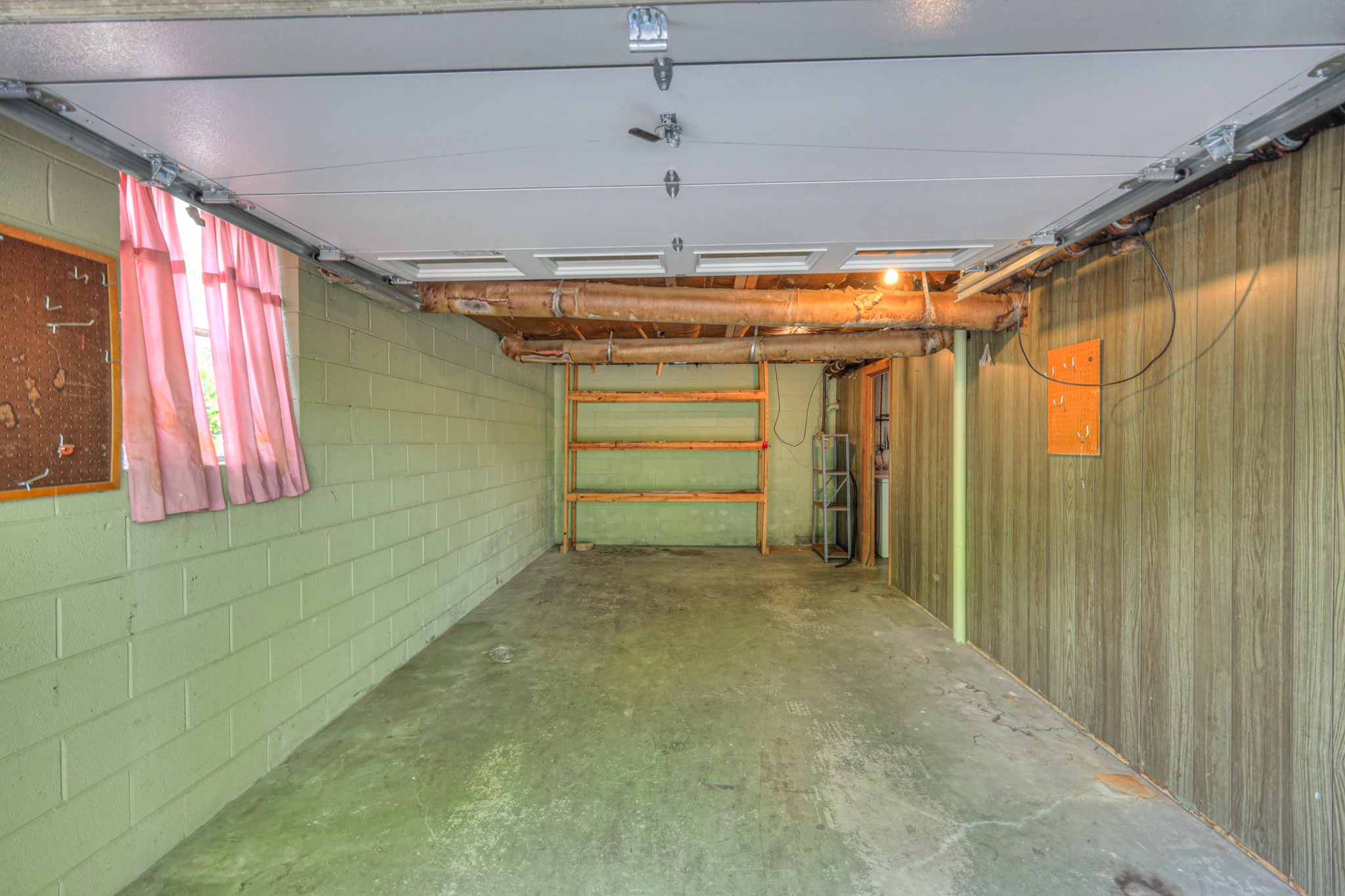 717 Albany Dr