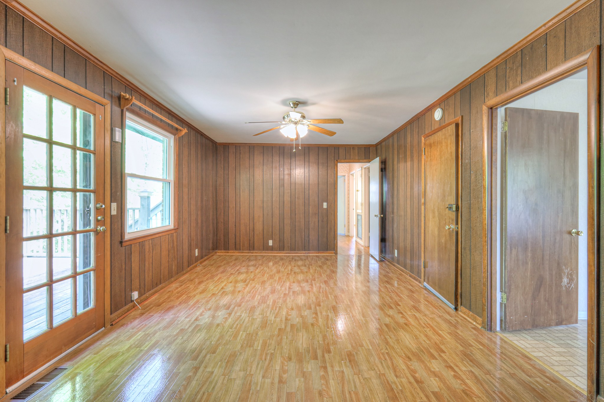 717 Albany Dr