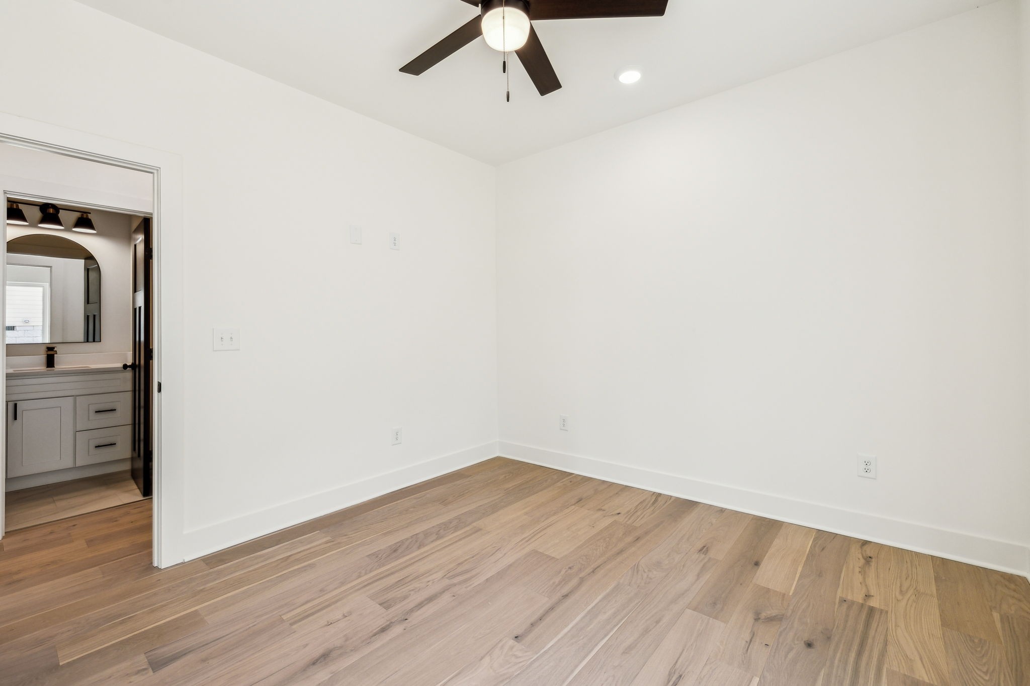 823 Oconner St