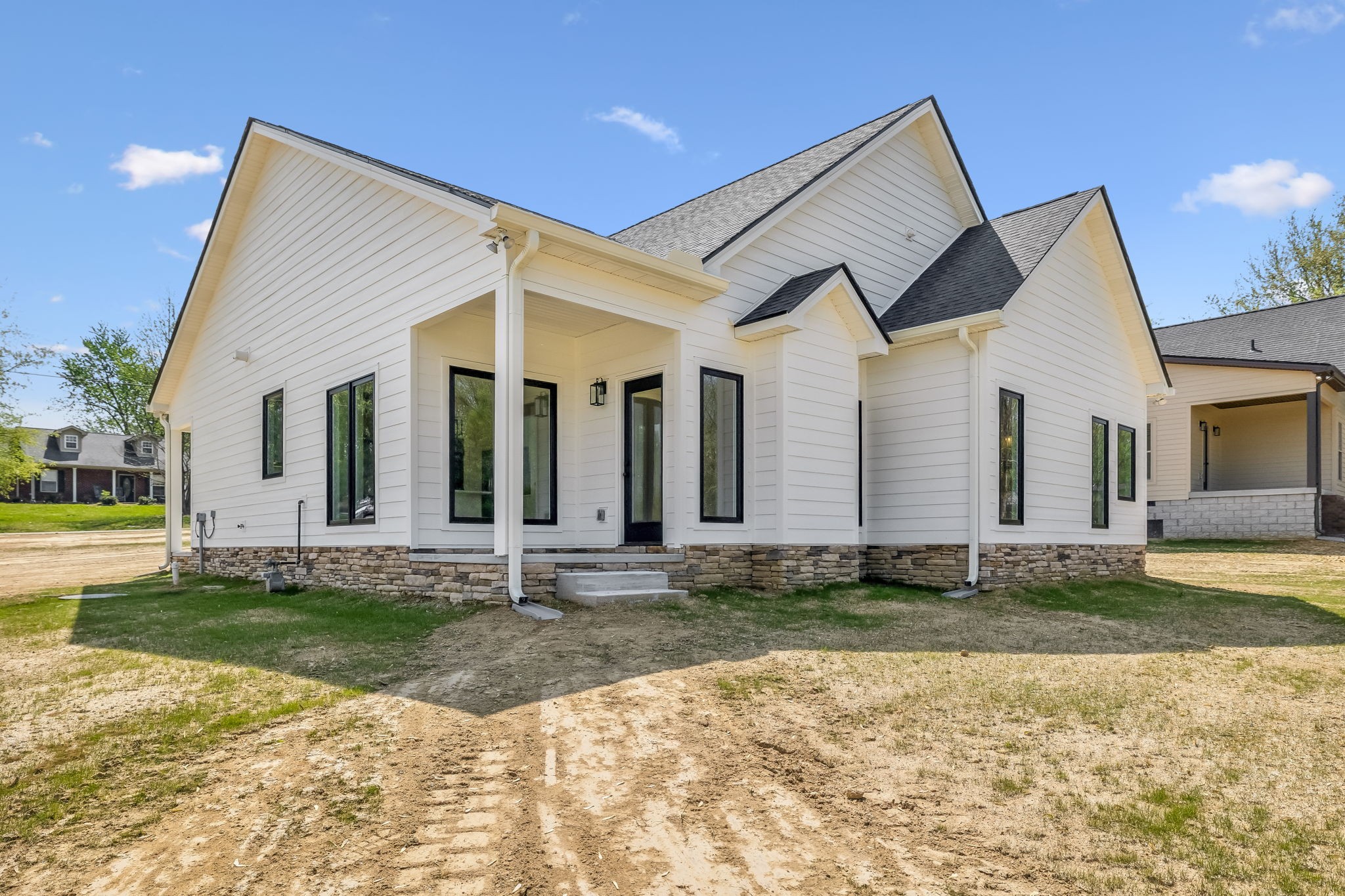 823 Oconner St