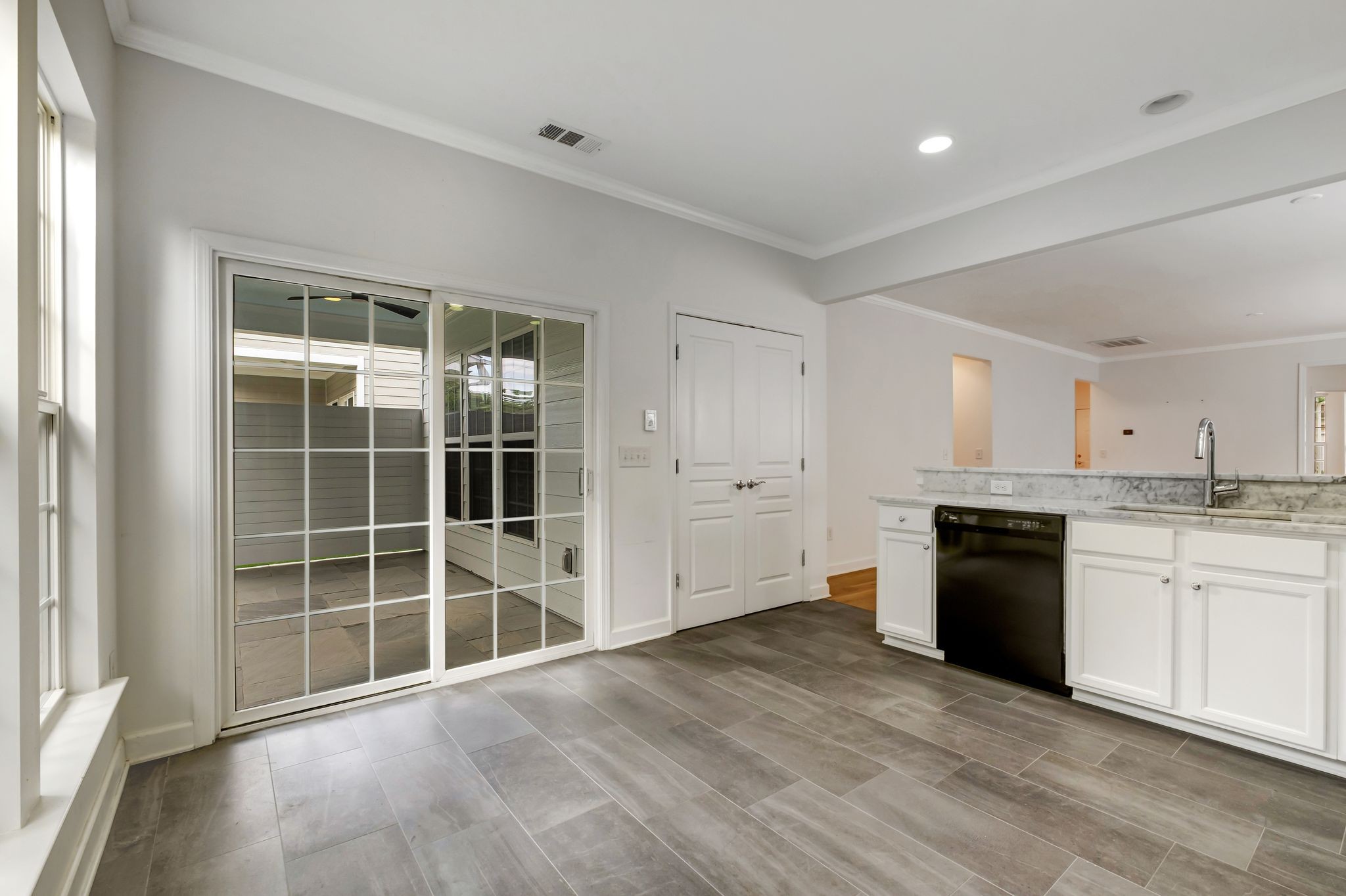 604 Brigadier St