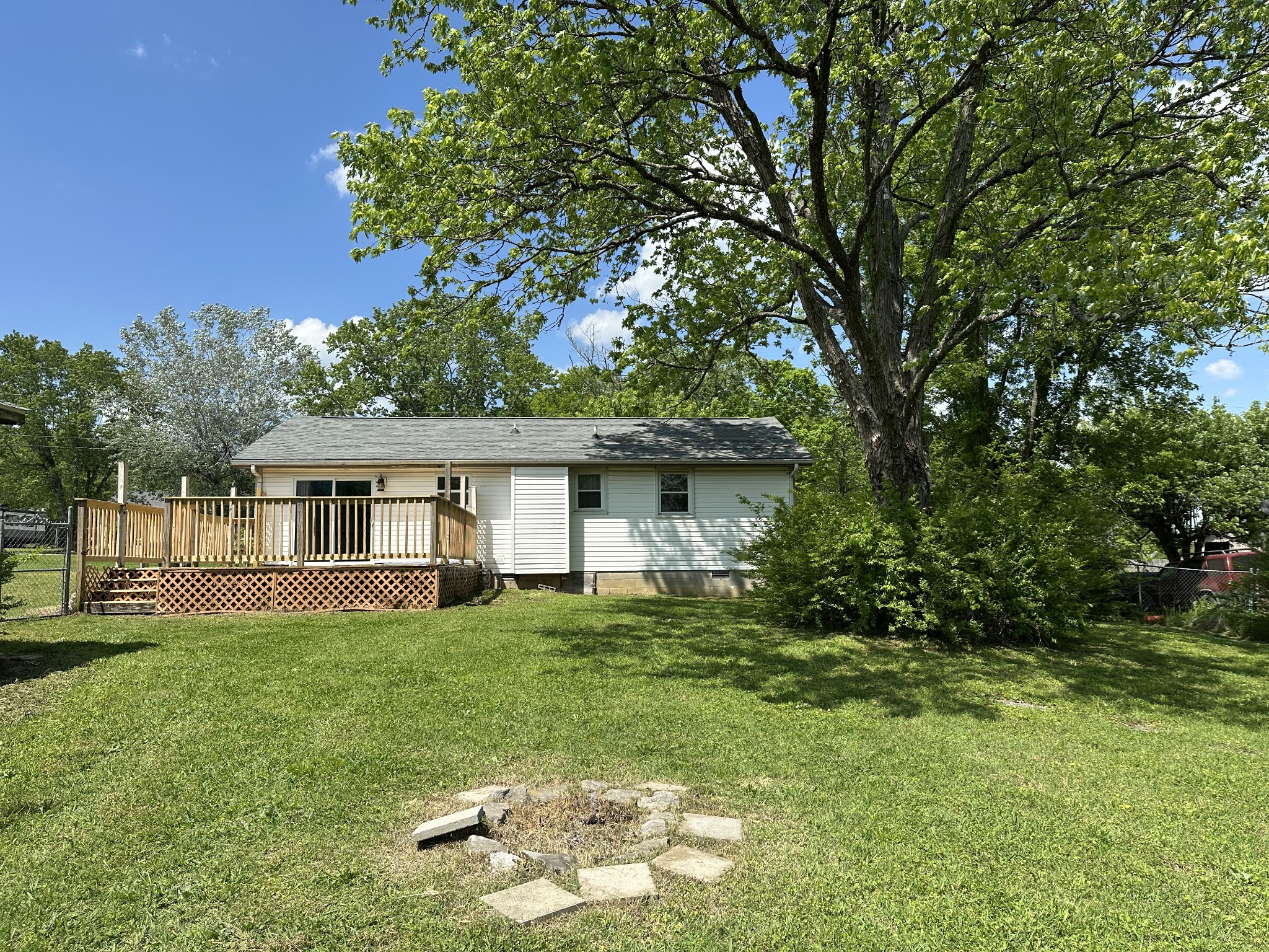 200 Cedar Creek Dr