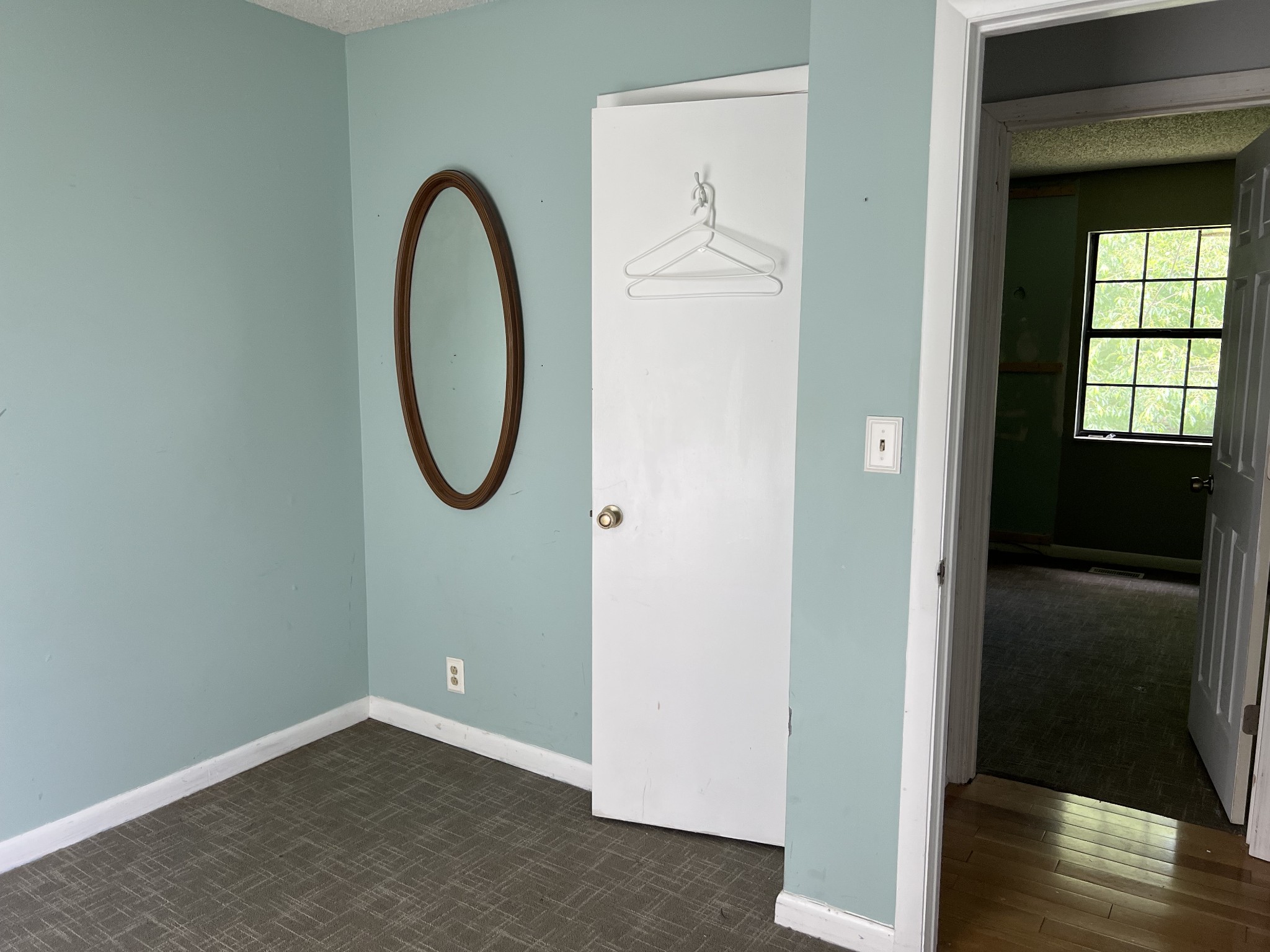 623 Meadowview Ct